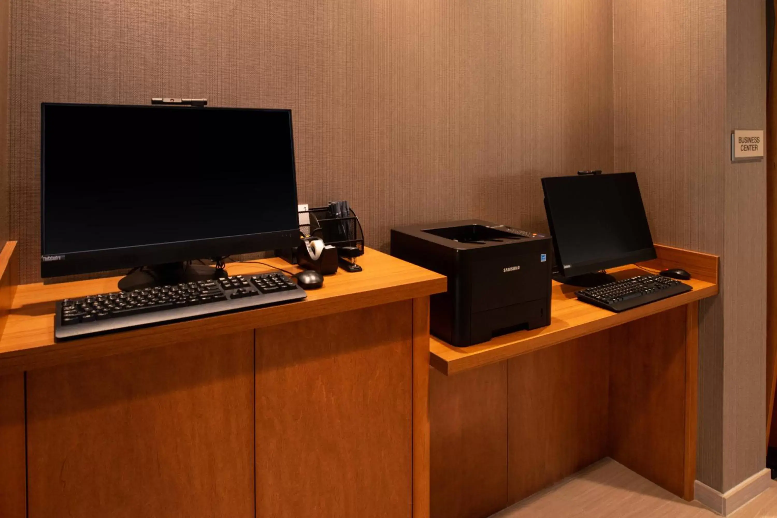 Business facilities, TV/Entertainment Center in SpringHill Suites by Marriott Elizabethtown