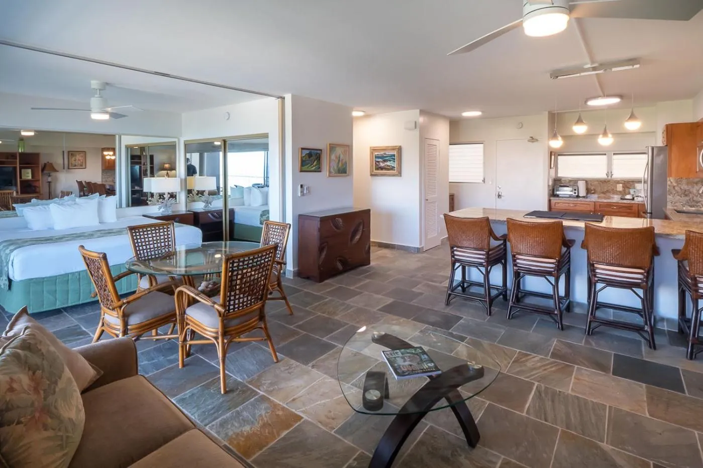 Restaurant/Places to Eat in Waikiki Shore by OUTRIGGER - Select Your Unit