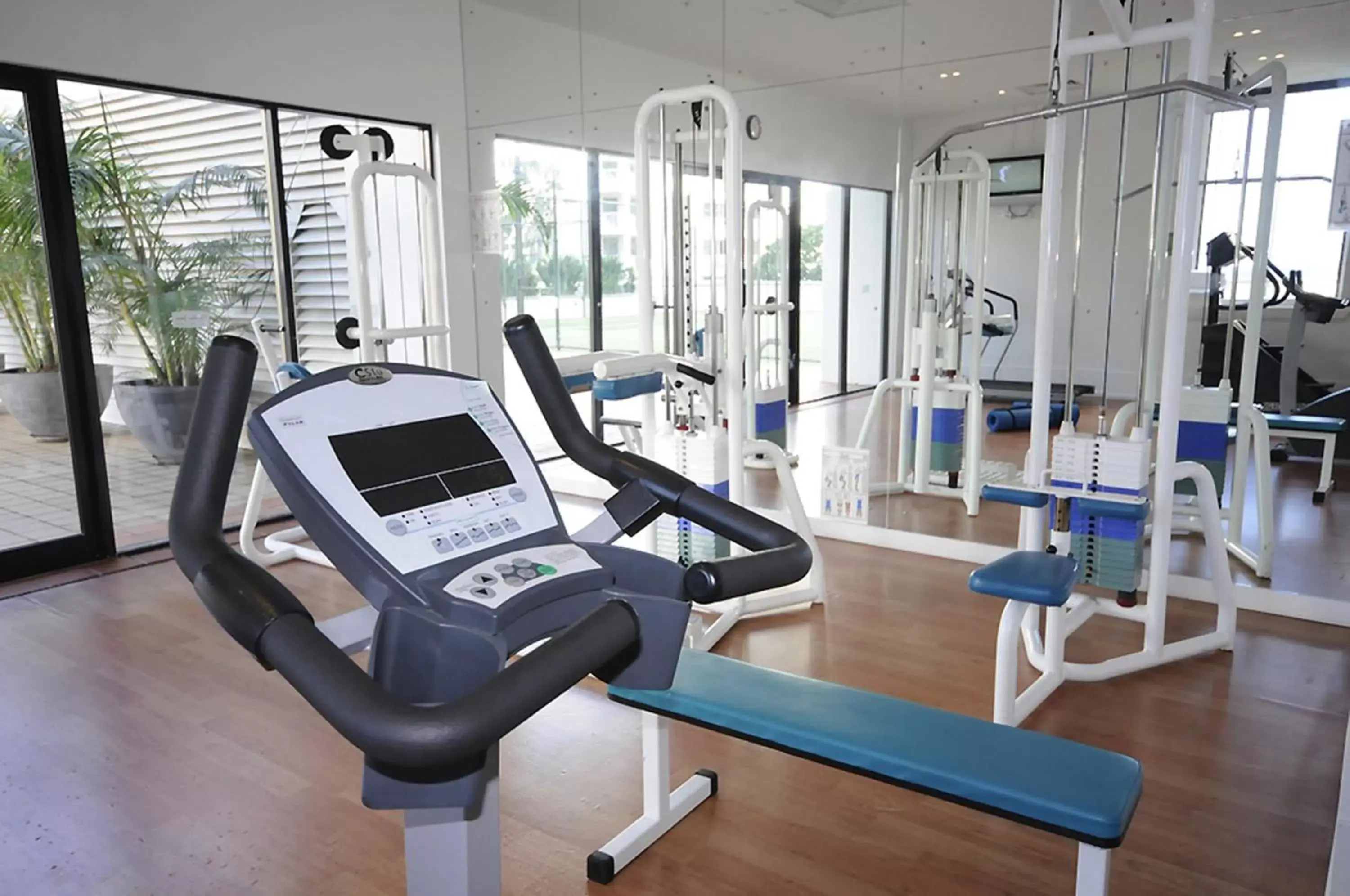 Fitness centre/facilities, Fitness Center/Facilities in Mantra on View Hotel