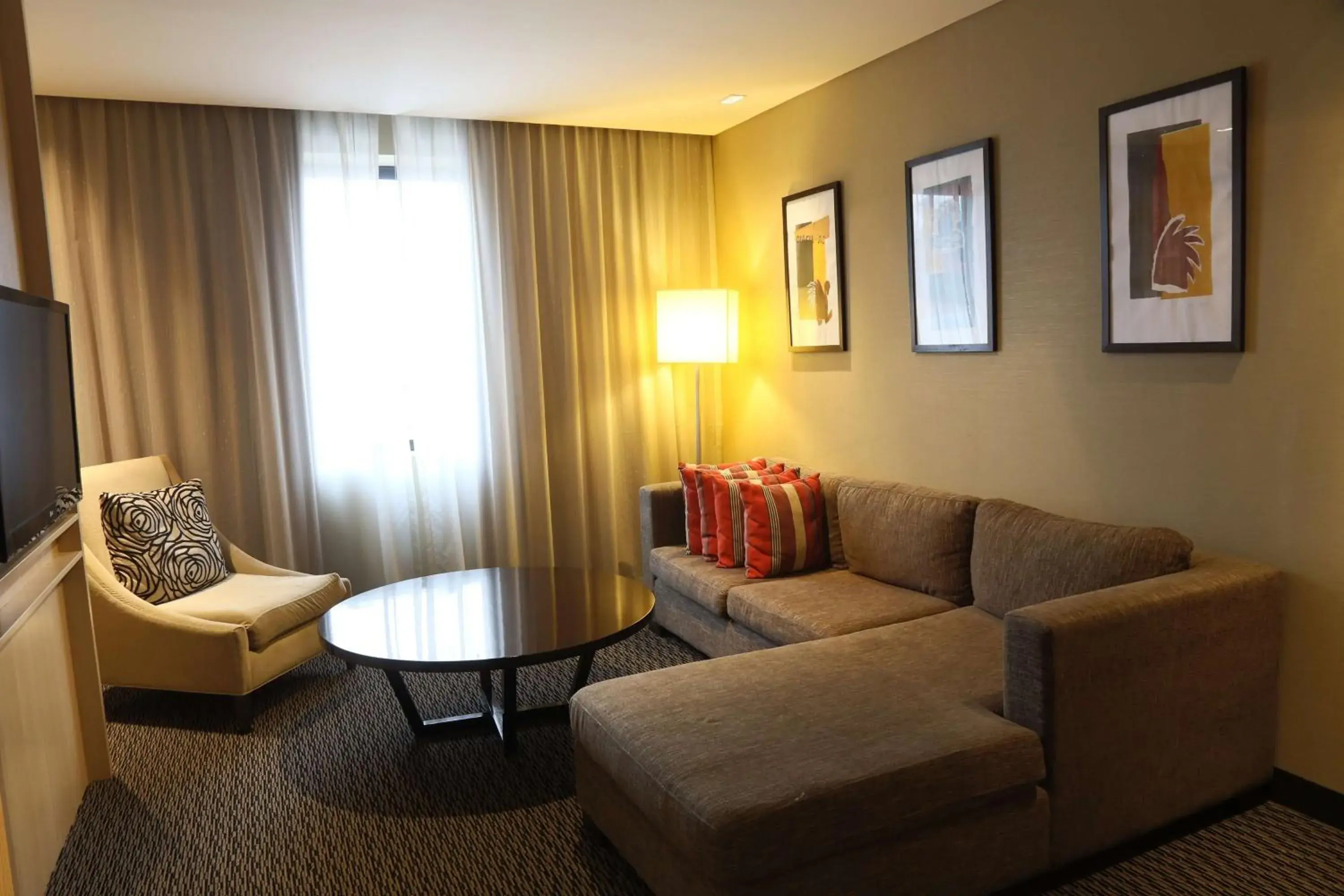 Bedroom, Seating Area in Hilton Garden Inn Tucuman