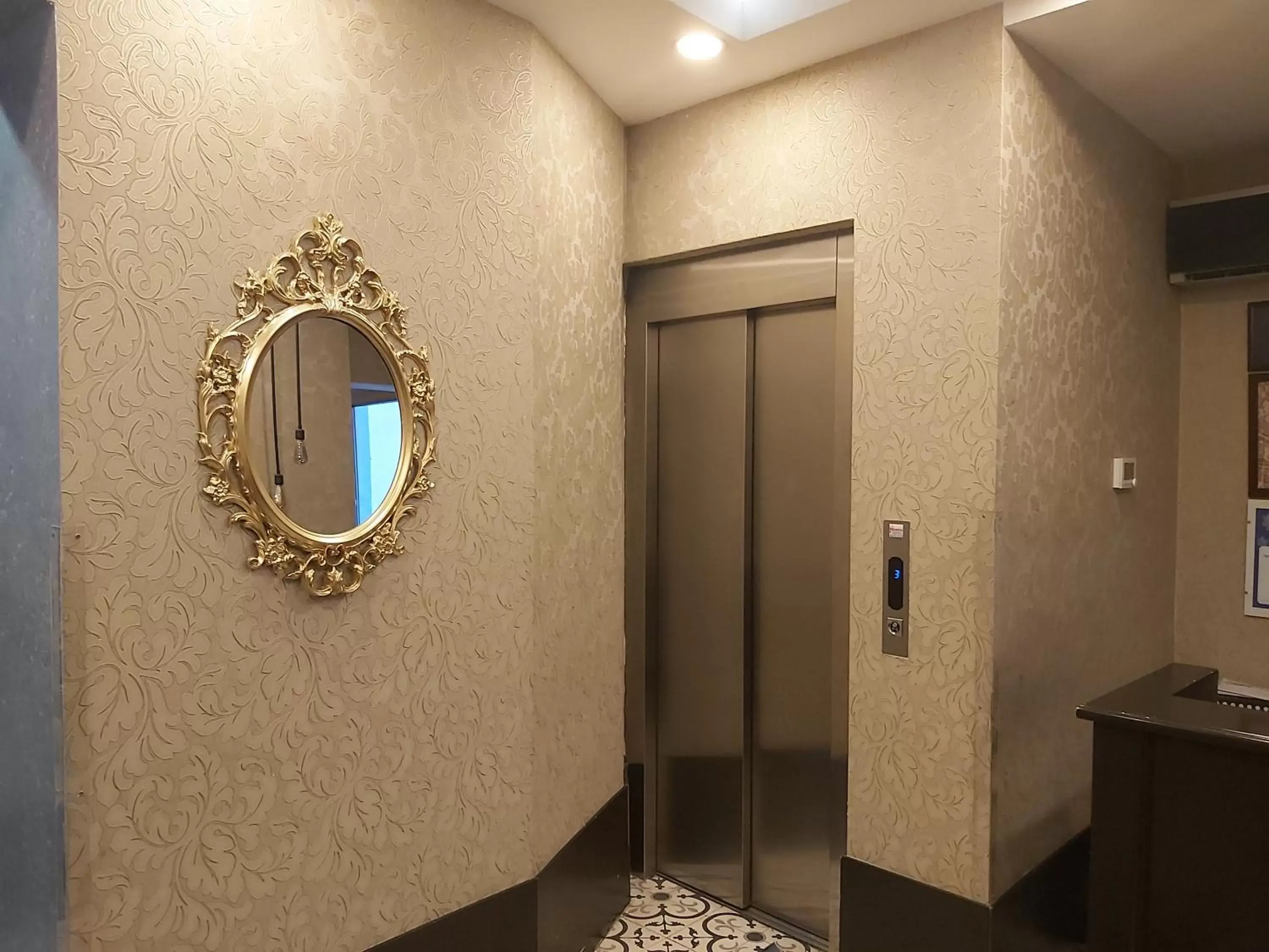 Lobby or reception, TV/Entertainment Center in Taksim Terrace Hotel Lobby or reception, TV/Entertainment Center in Taksim Terrace Hotel