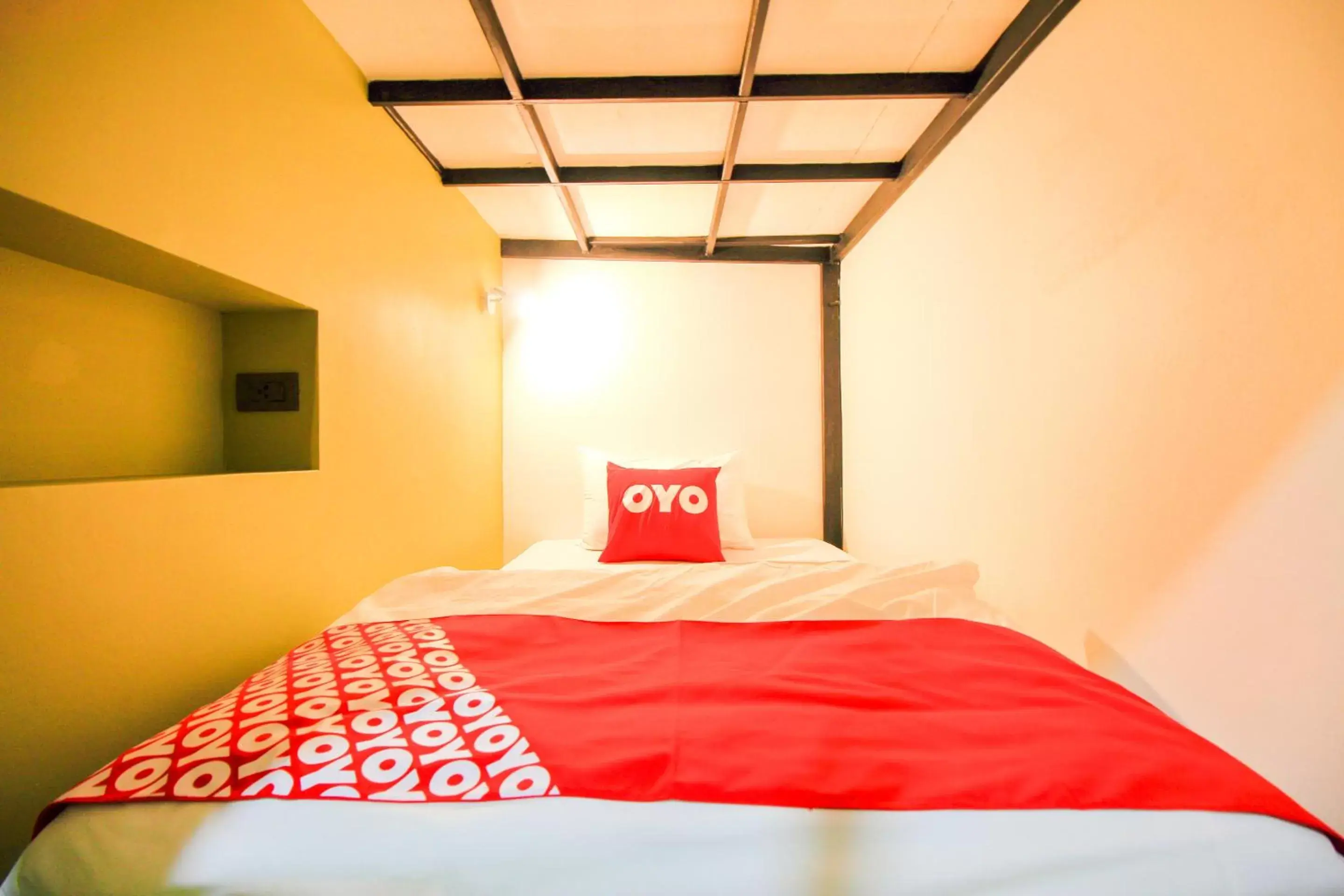 Photo of the whole room, Bed in Super OYO 426 All Day Hostel at Sukhmvit