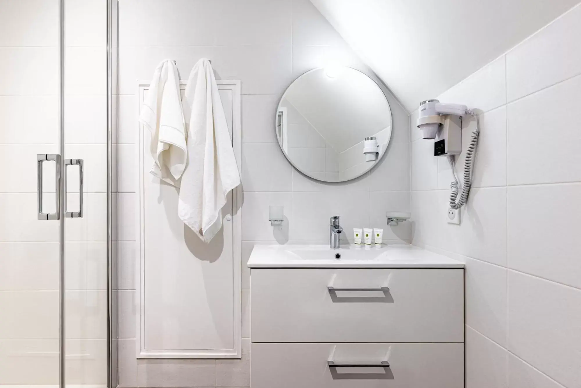 Bathroom in Hotel du Palais Dijon