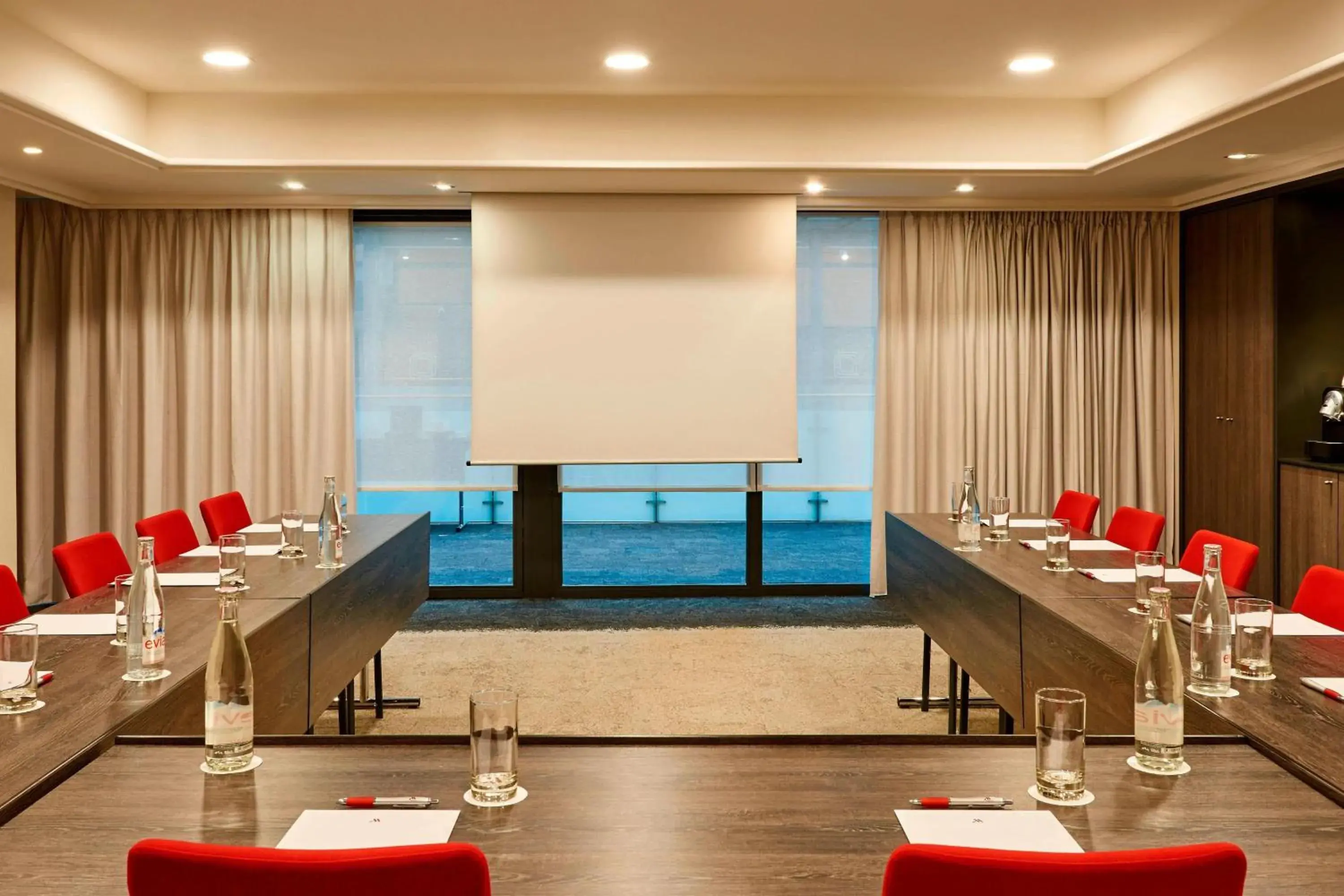 Meeting/conference room, Business Area/Conference Room in Lyon Marriott Hotel Cité Internationale