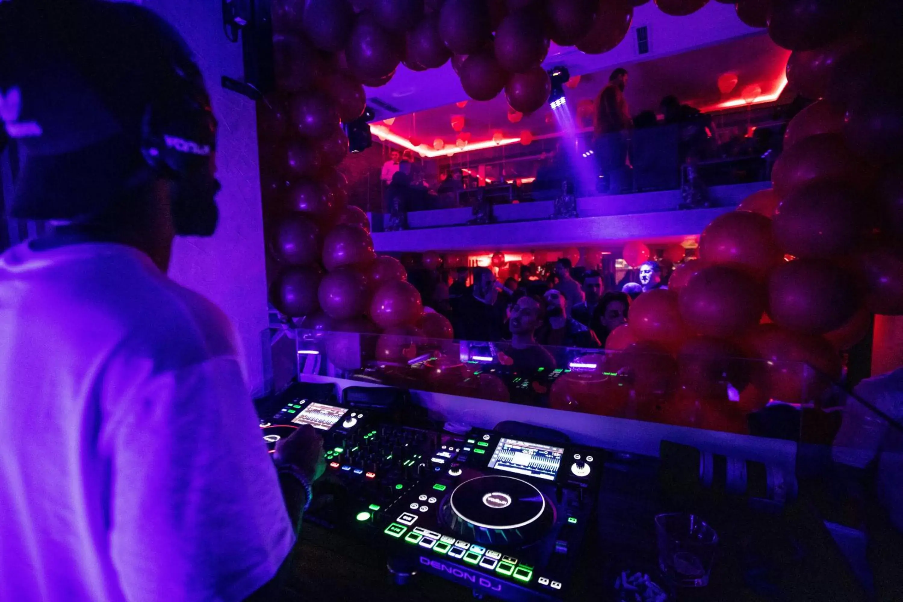 Nightclub / DJ in Hôtel Rembrandt