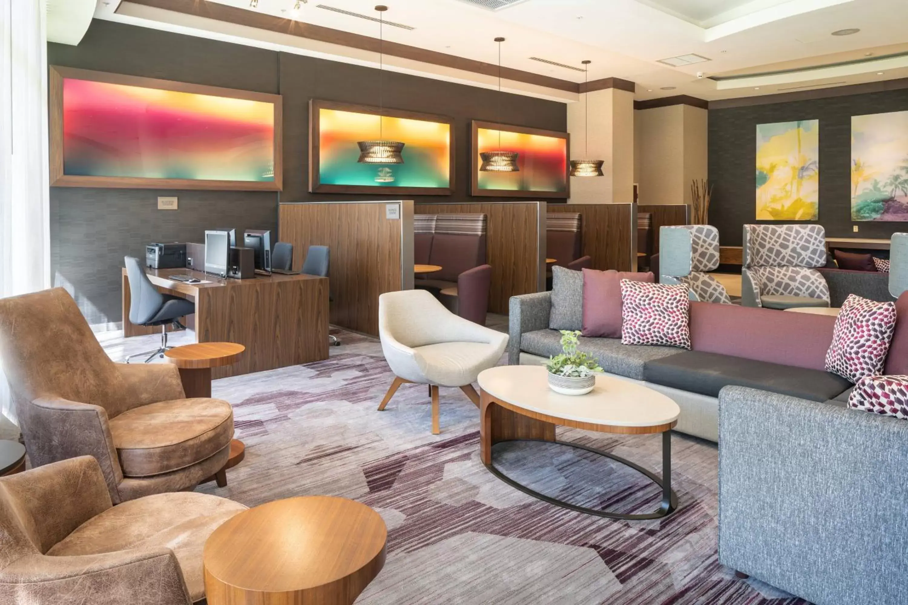 Lobby or reception, Lounge/Bar in Courtyard by Marriott Miami Airport