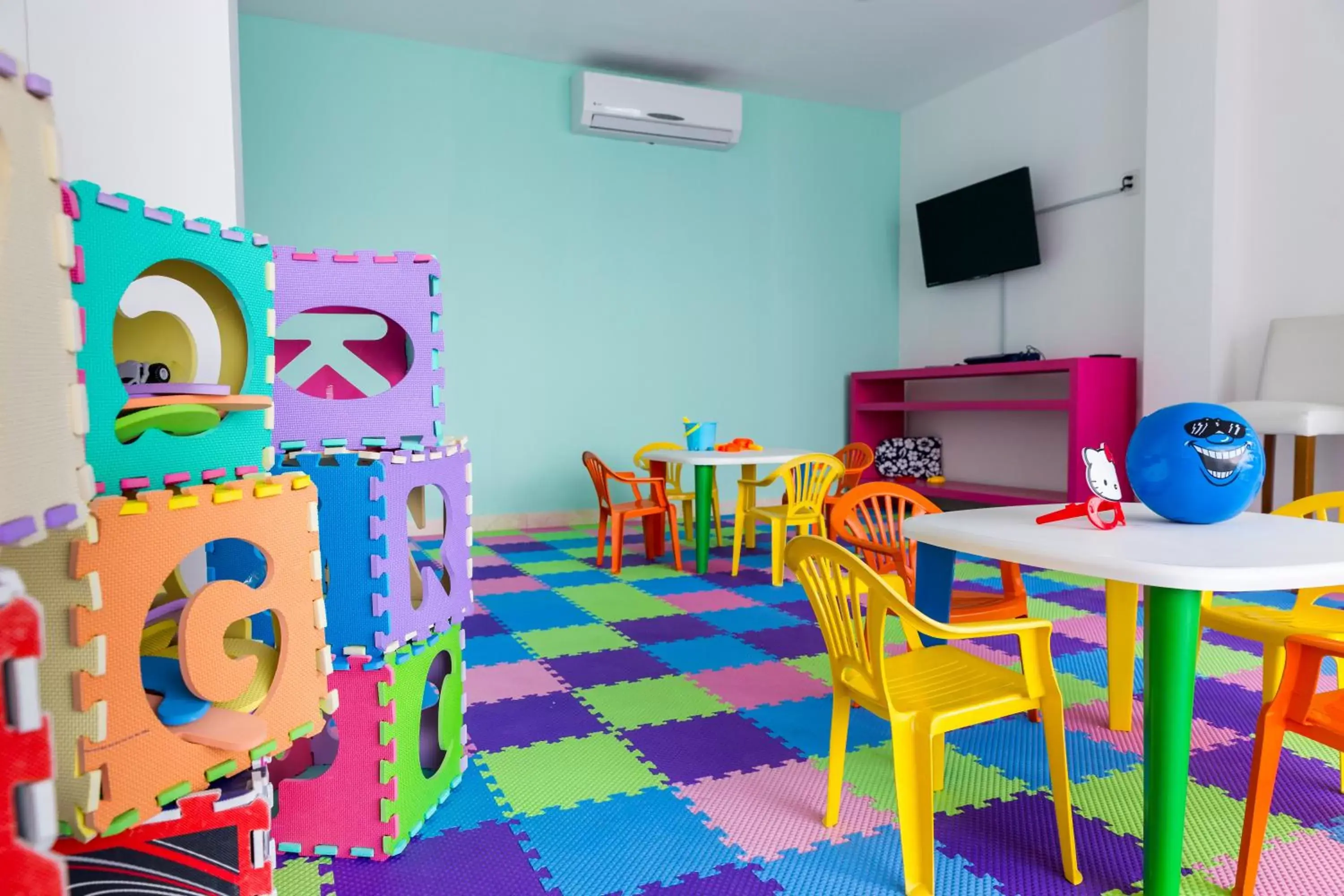 Kids's club, Kid's Club in Anah Suites by Sunest