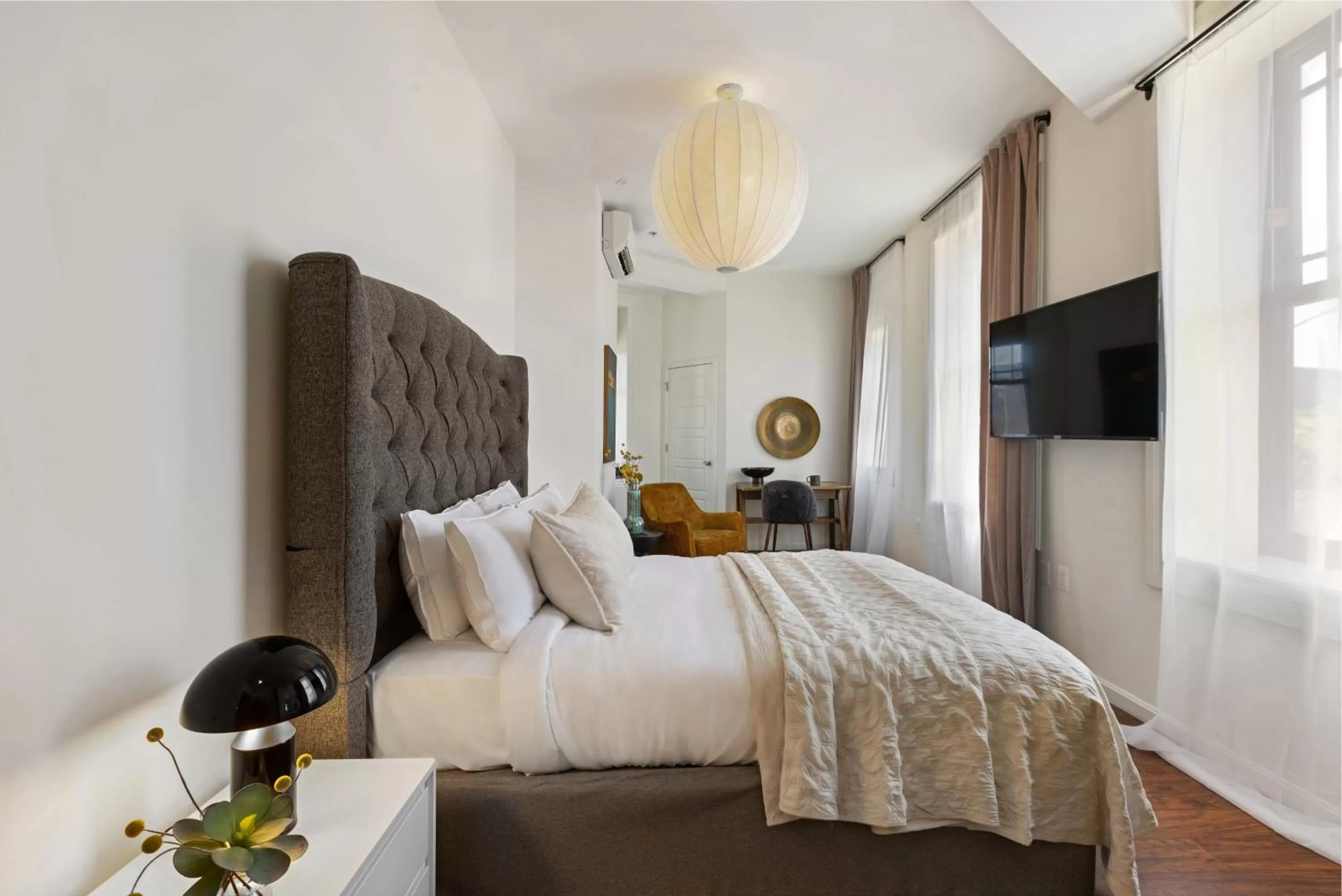 Bed in Brexton Hotel