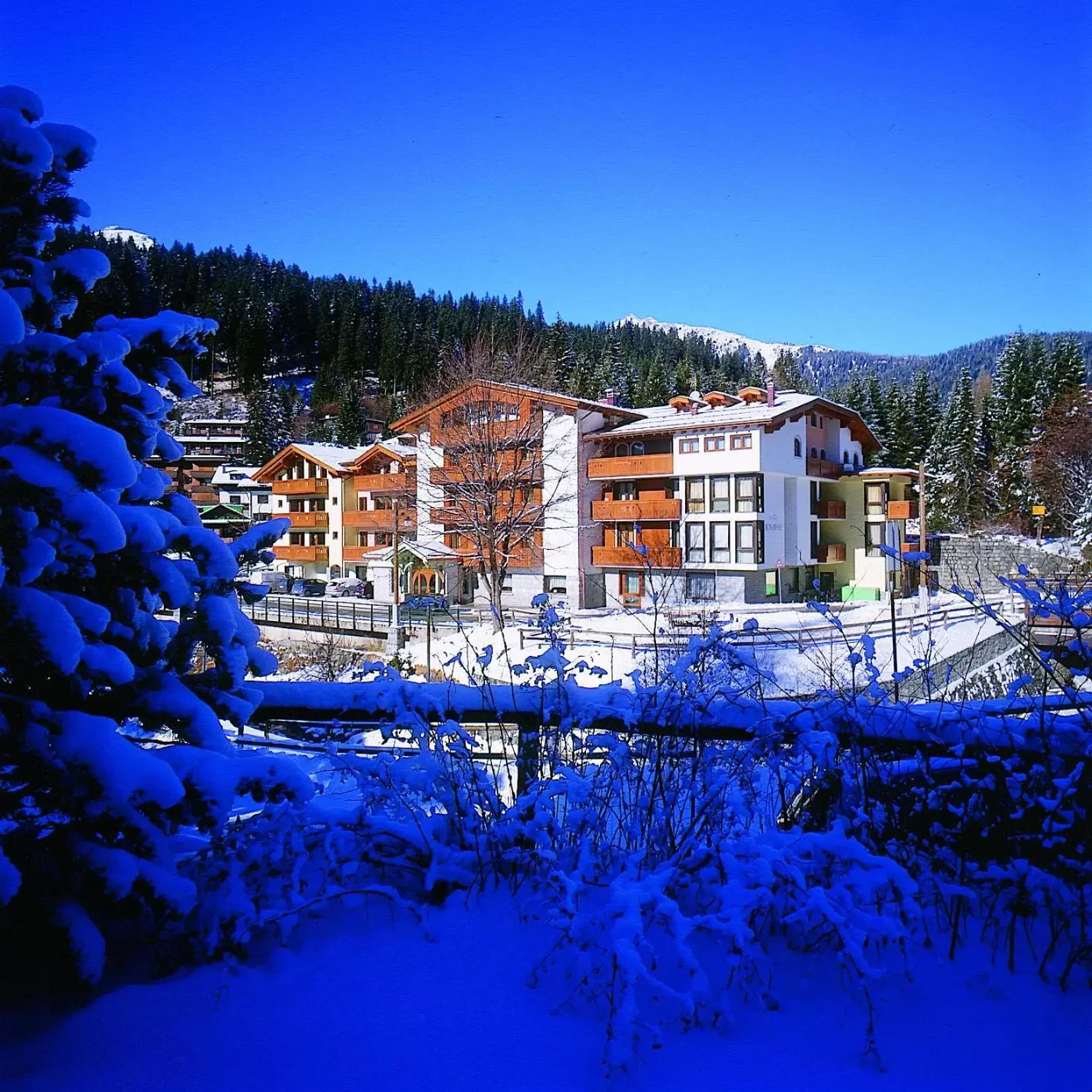 Property building, Winter in Hotel Bonapace ***S