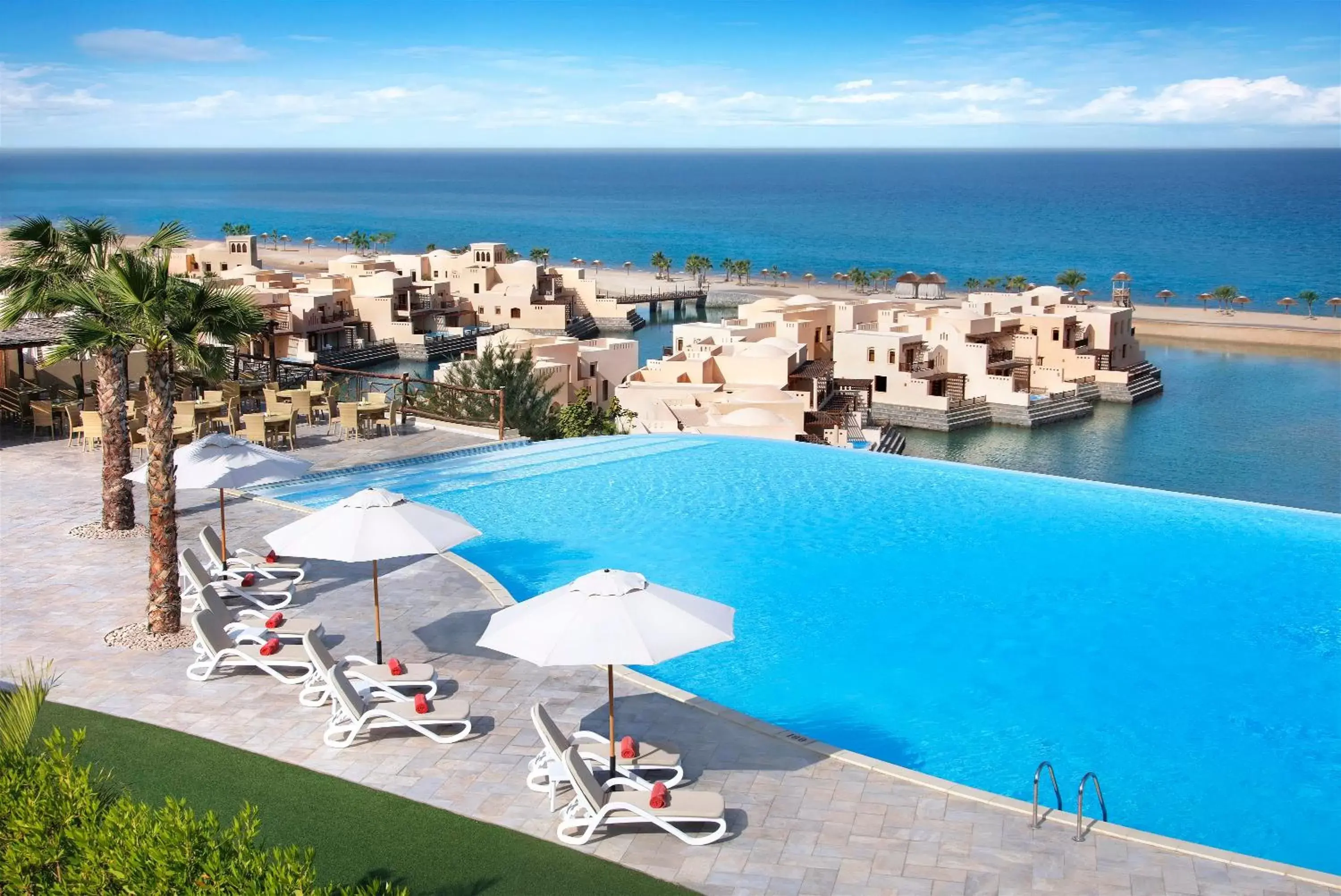 Property building, Pool View in The Cove Rotana Resort - Ras Al Khaimah