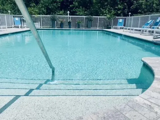 Swimming Pool in Comfort Inn & Suites