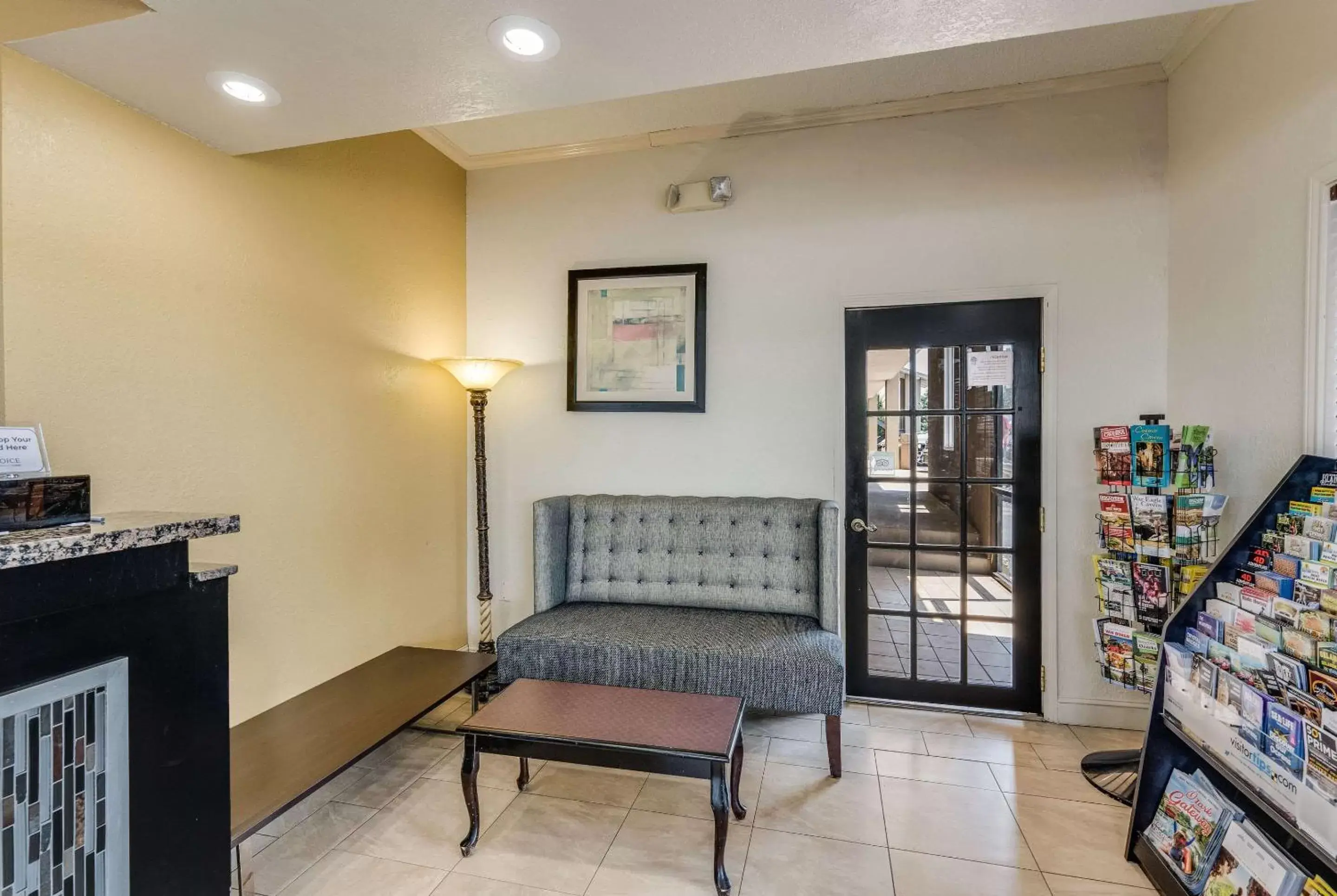Lobby or reception, Seating Area in Quality Inn & Suites Hot Springs-Lake Hamilton