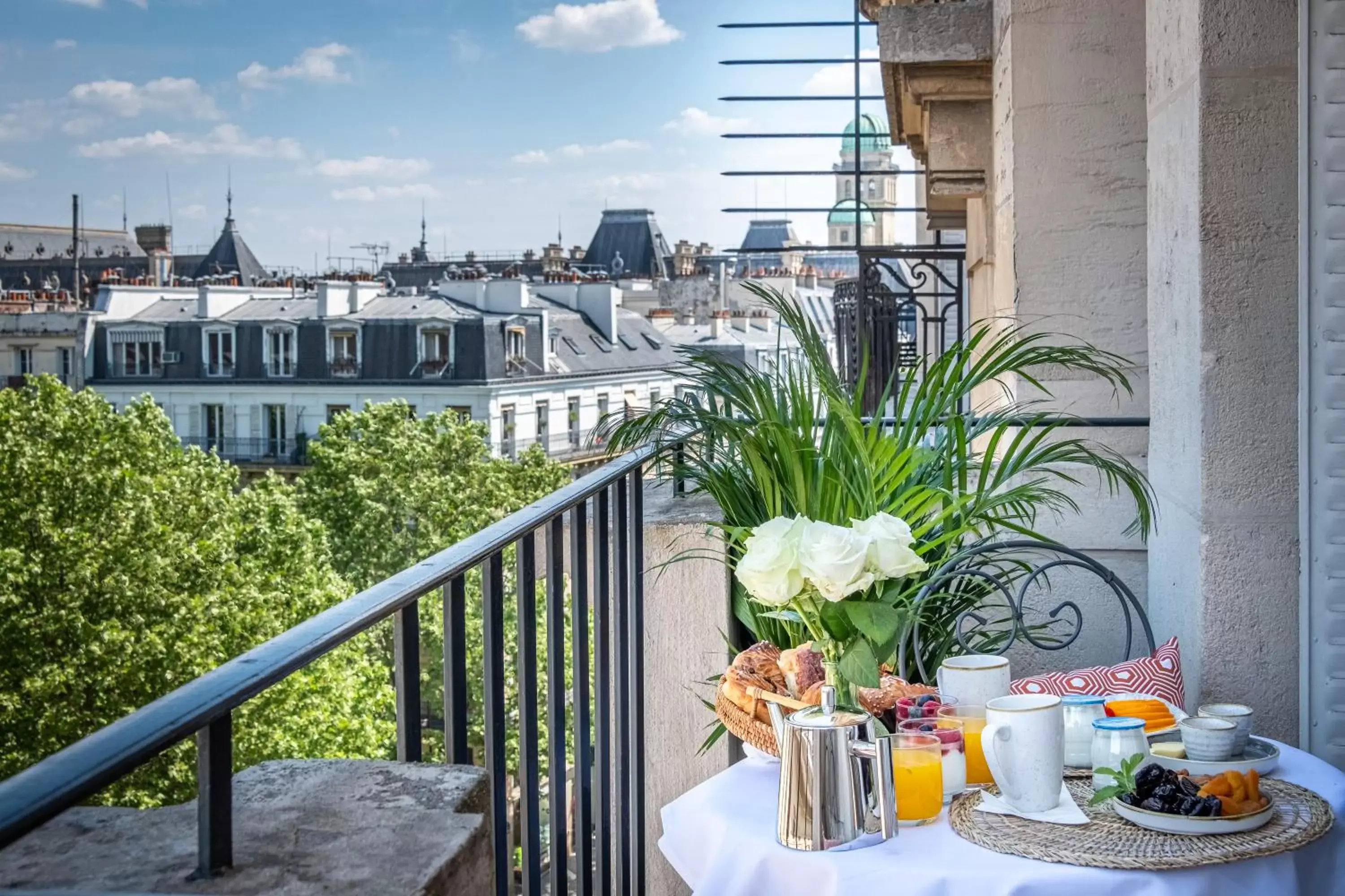 Balcony/Terrace in Hotel Trianon Rive Gauche