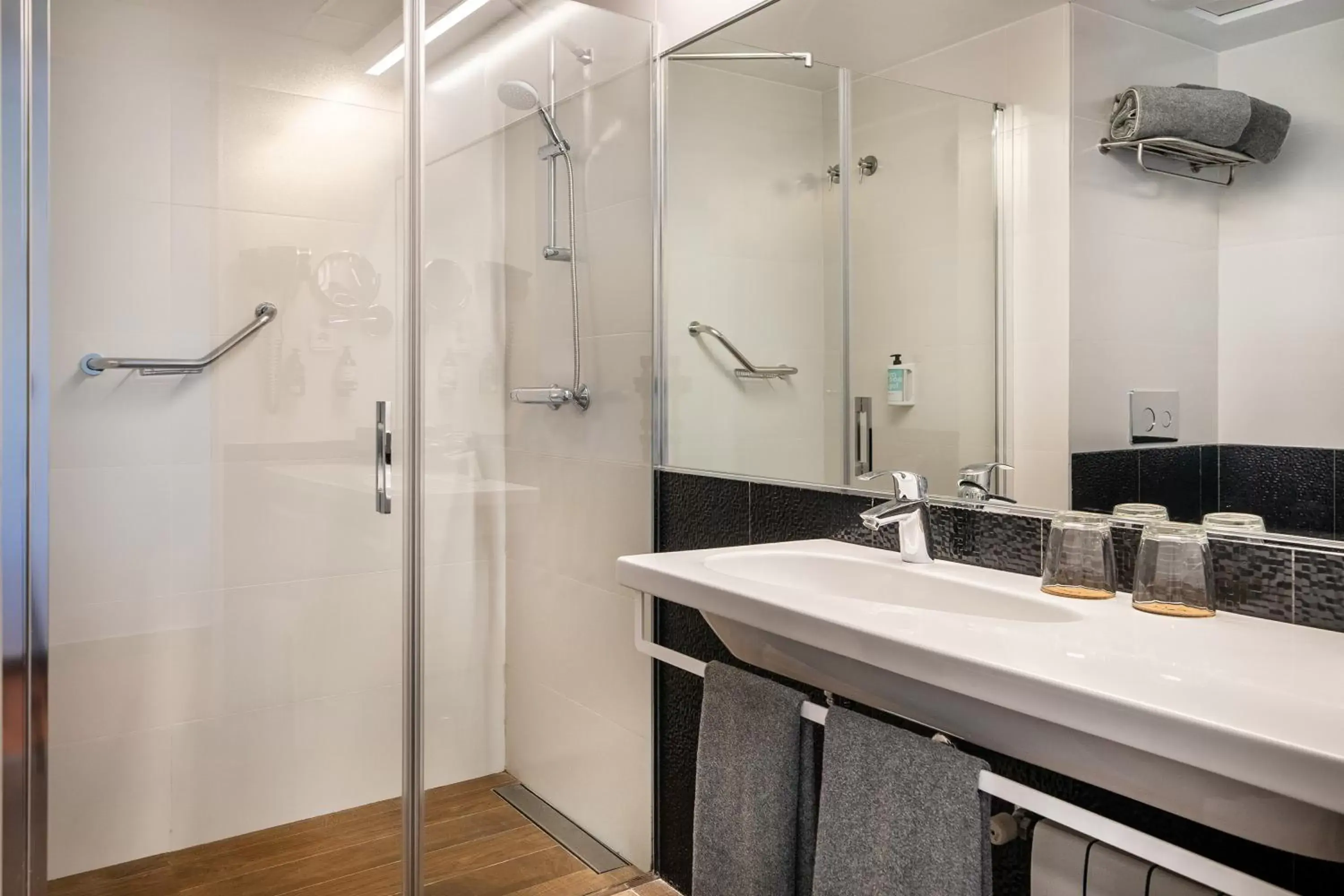 Bathroom in INNSiDE by Meliá Costablanca - Adults Only from 16