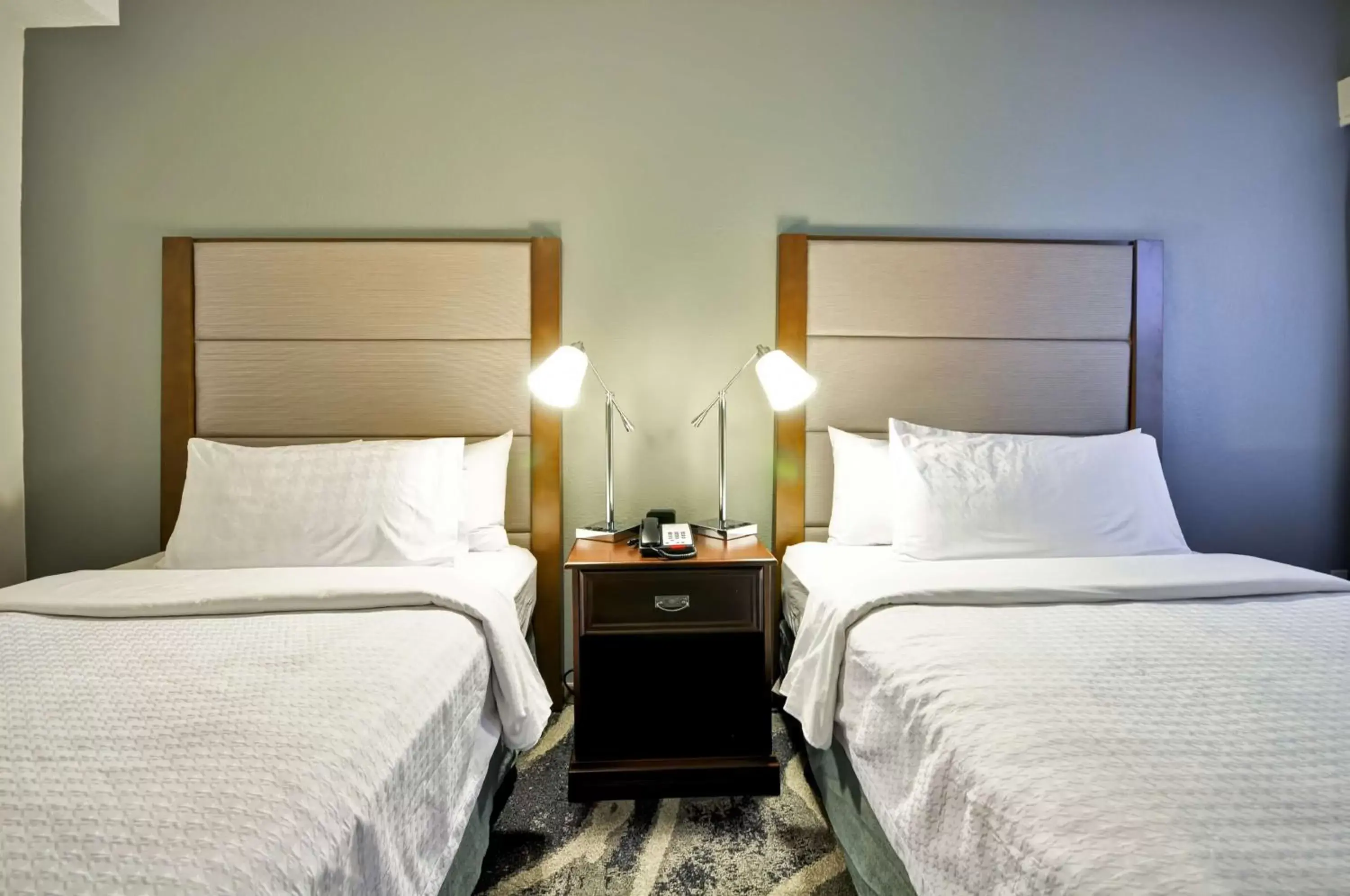 Bed in Homewood Suites Memphis Germantown