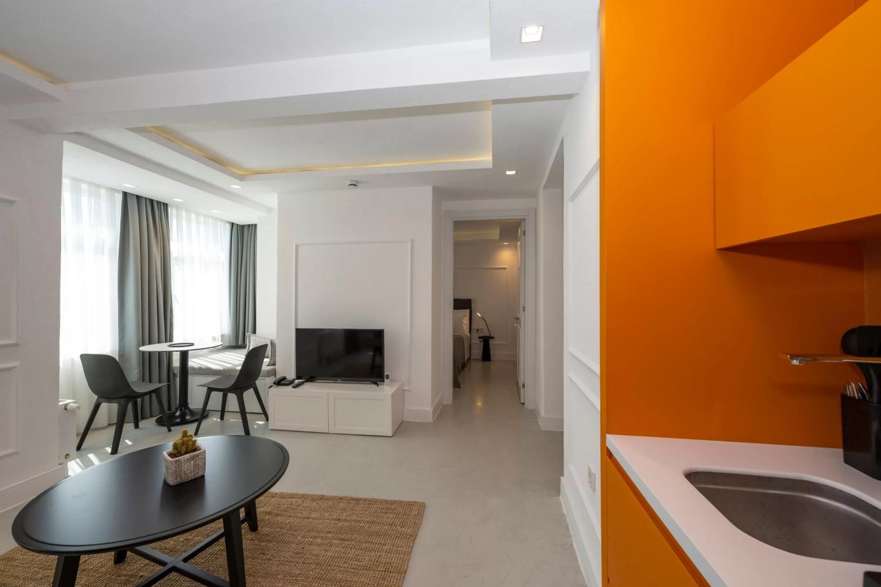 Kitchen or kitchenette in Juno Hotel Taksim