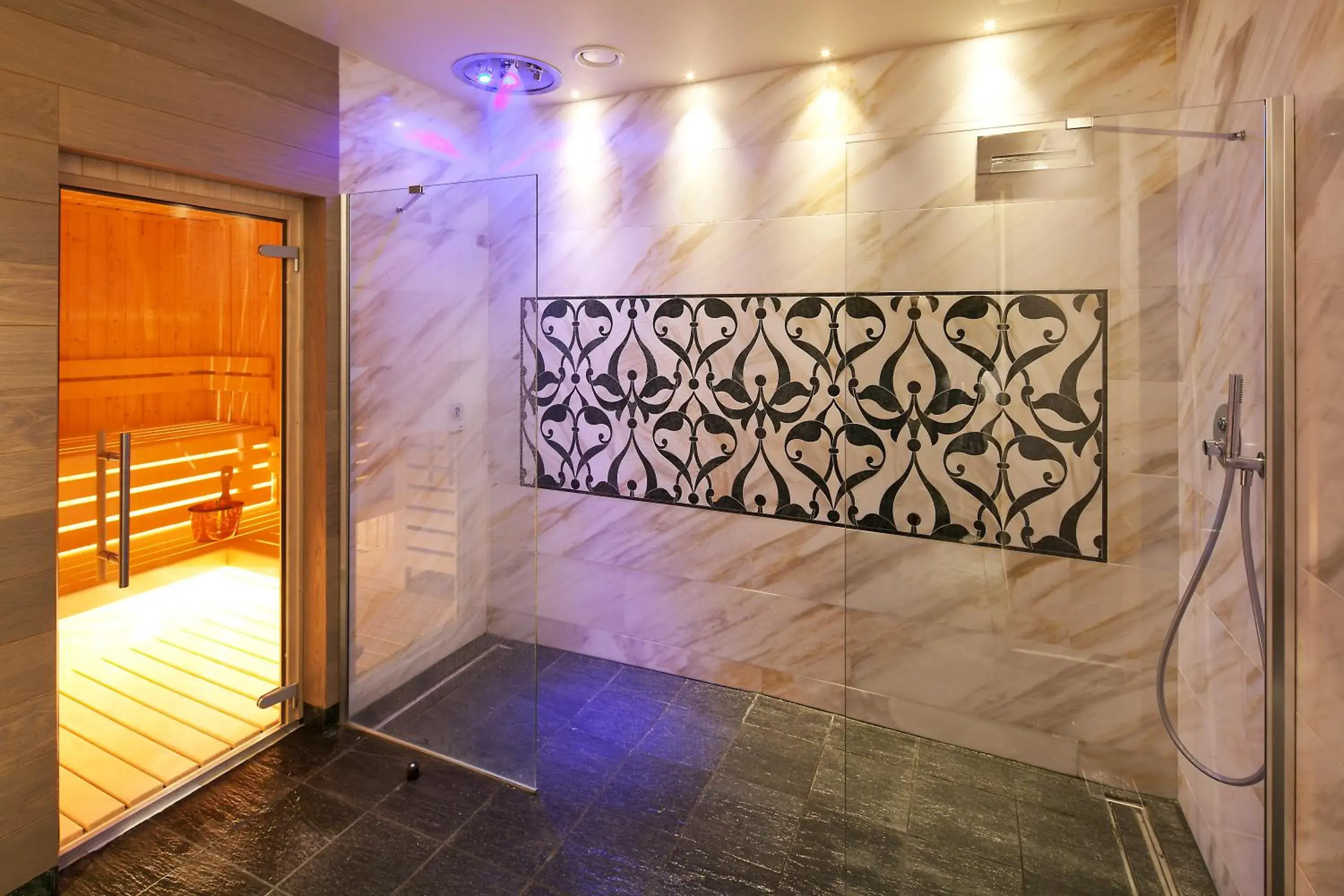 Spa and wellness centre/facilities, Bathroom in Hotel Villa Undulna - Terme della Versilia
