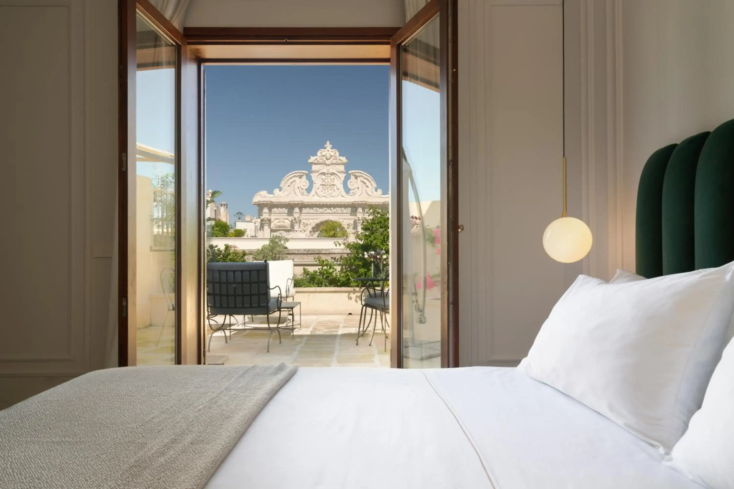 Balcony/Terrace, Bed in Patria Palace Lecce