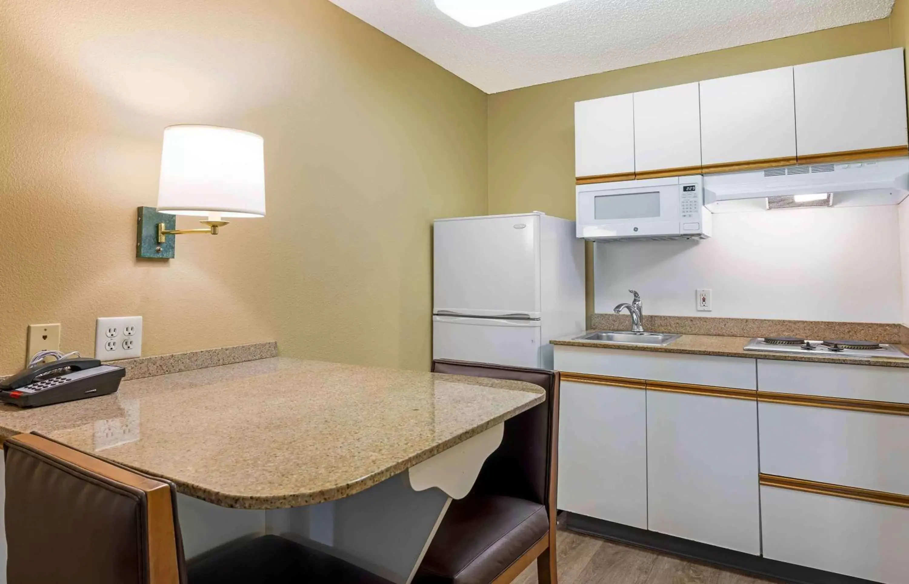 Bedroom, Kitchen/Kitchenette in Extended Stay America Suites - San Diego - Fashion Valley