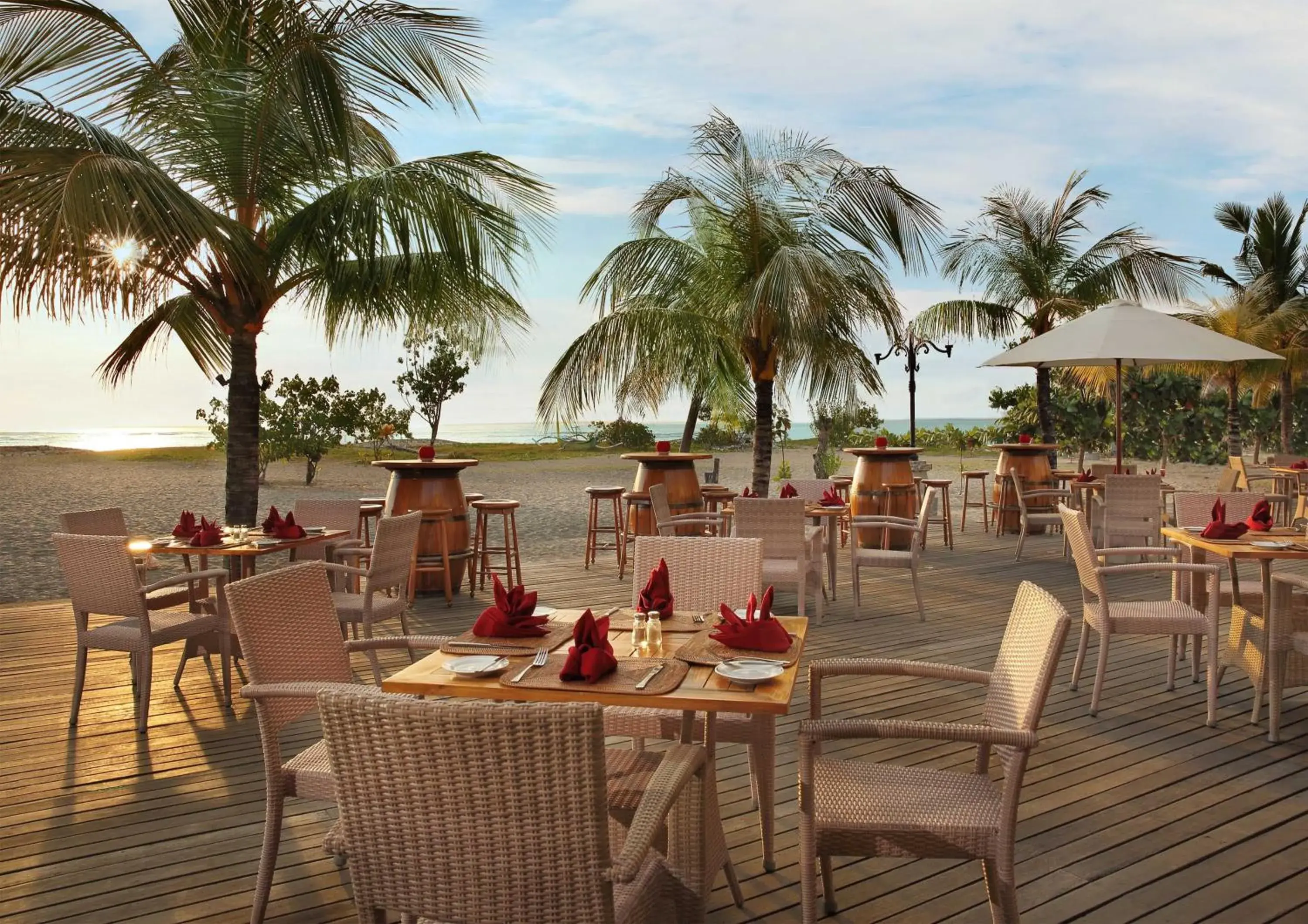 Restaurant/Places to Eat in Bintang Bali Resort