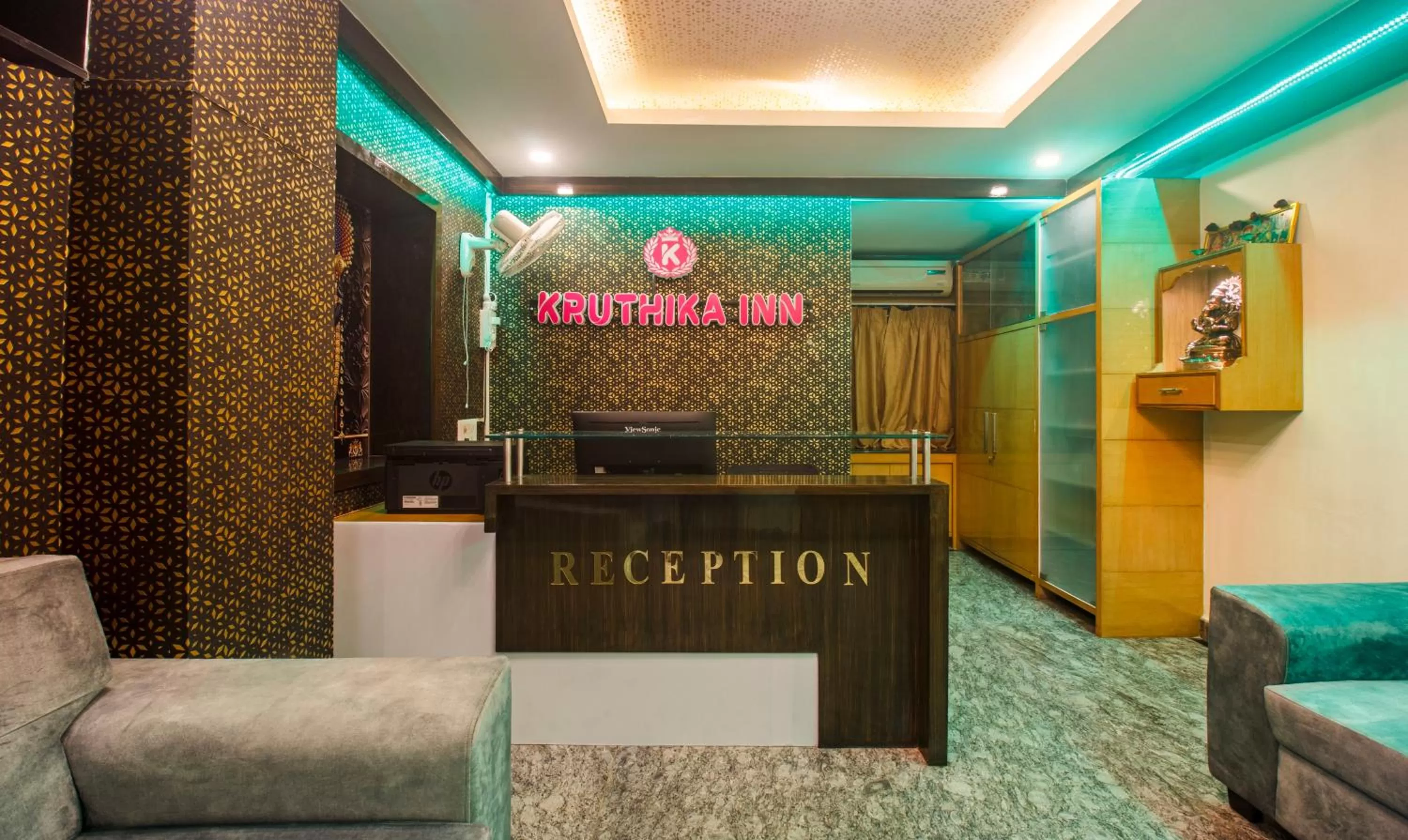 Lobby or reception in Treebo Trend Kruthika Inn