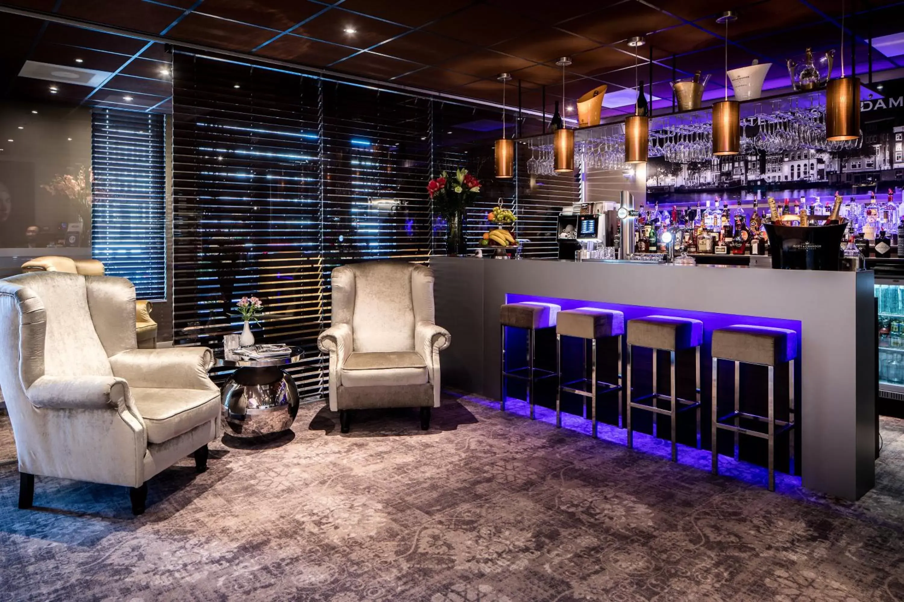 Lounge or bar, Lounge/Bar in Luxury Suites Amsterdam