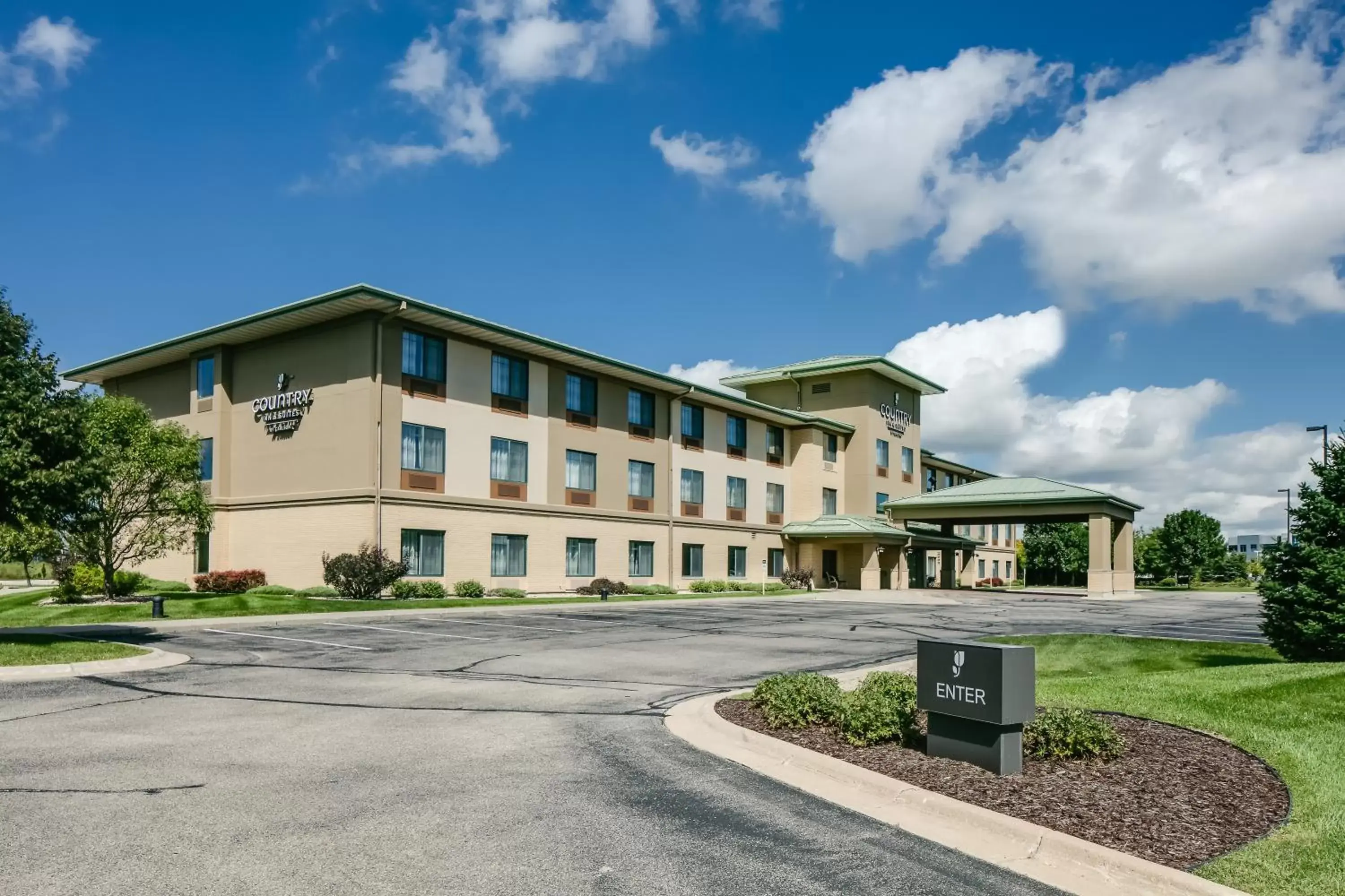Facade/entrance, Property Building in Country Inn & Suites by Radisson, Madison West, WI