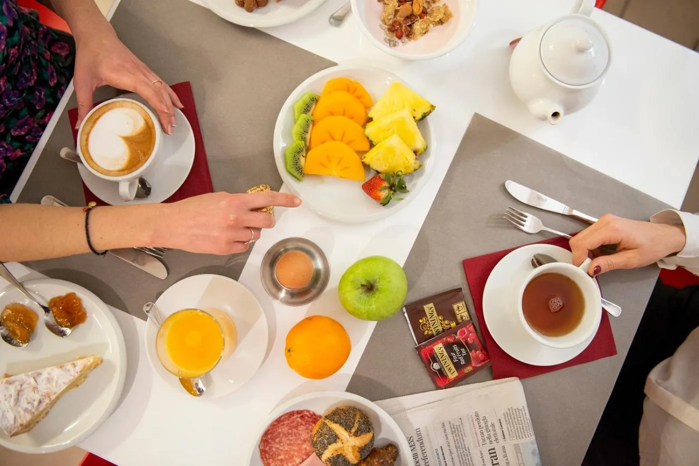 Food and drinks in Hotel Dimorae Rooms and Suites - Apartments