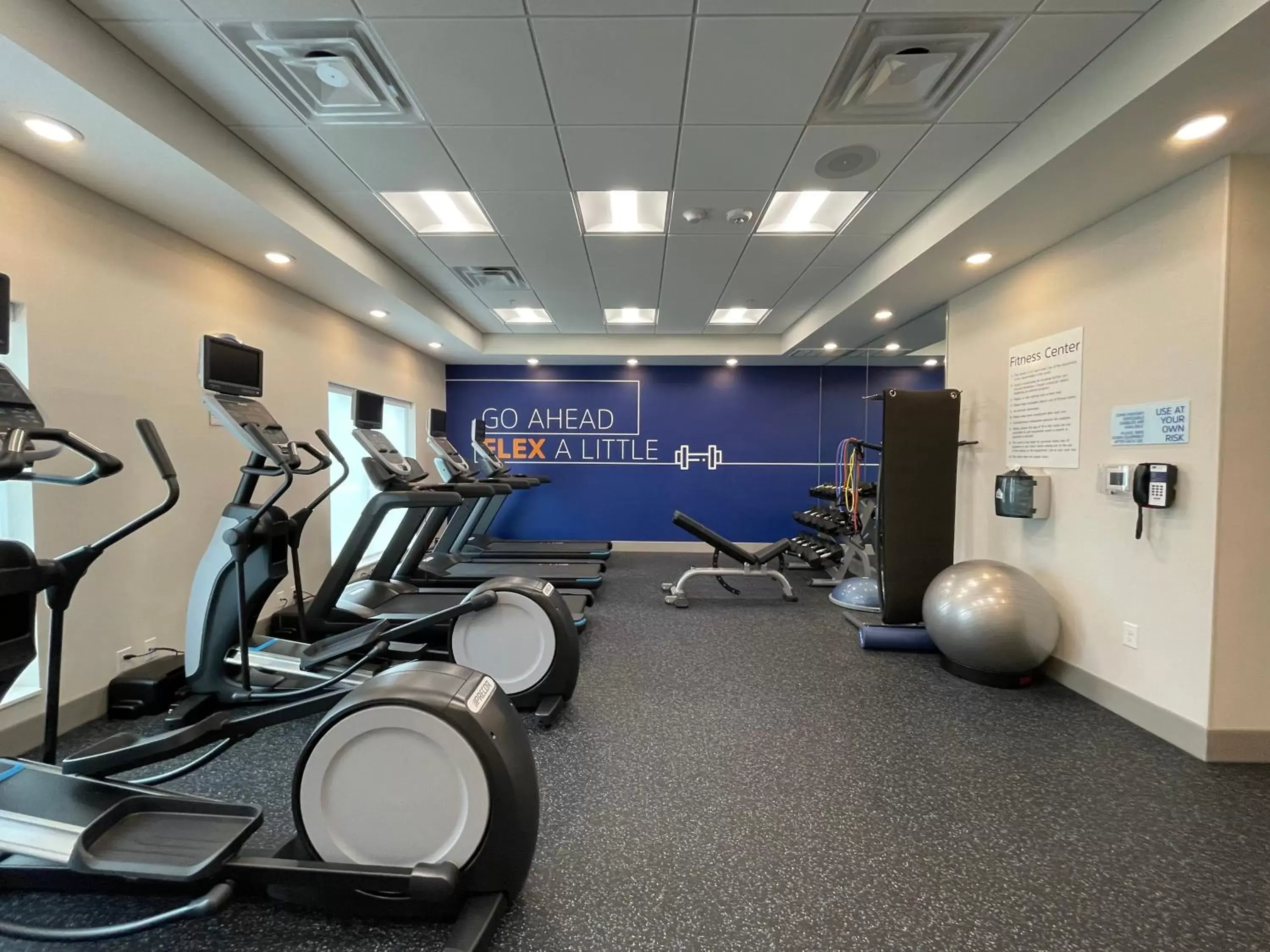 Fitness centre/facilities in Holiday Inn Express & Suites - Ft. Smith - Airport, an IHG Hotel