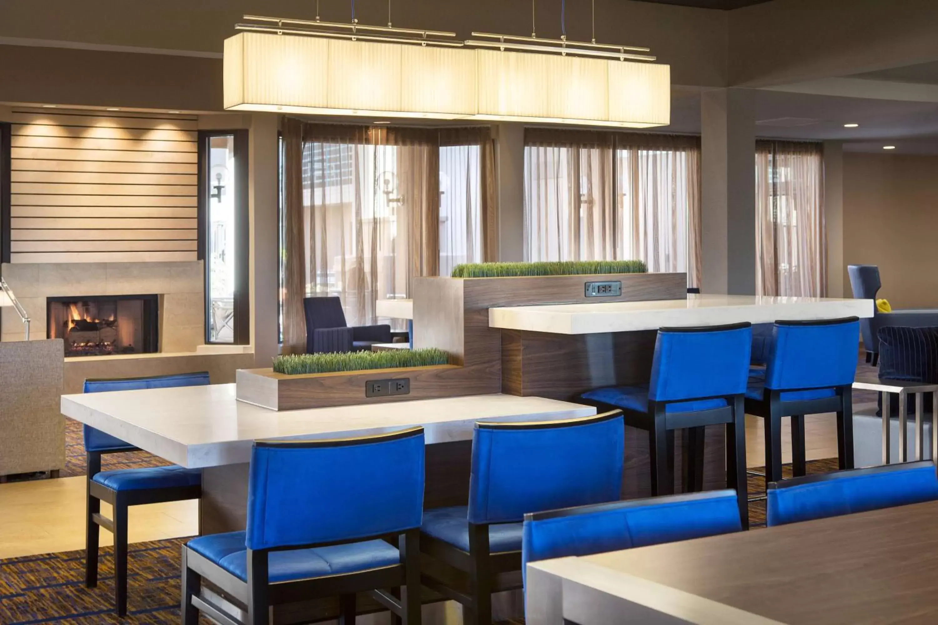Restaurant/Places to Eat in Sonesta Select Scottsdale at Mayo Clinic Campus