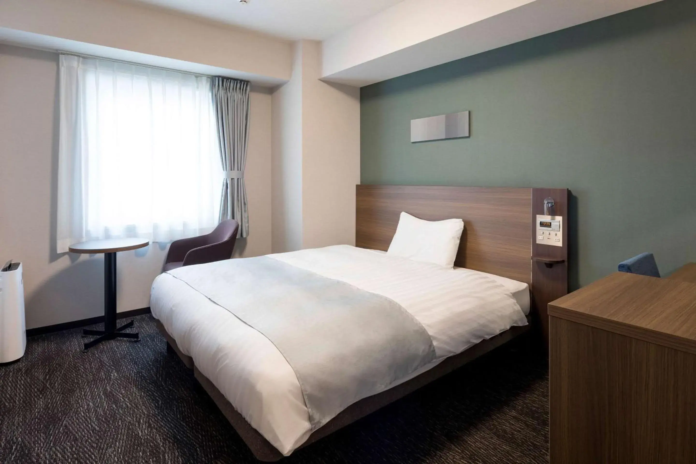 Photo of the whole room, Bed in Comfort Hotel Tokyo Higashi Kanda