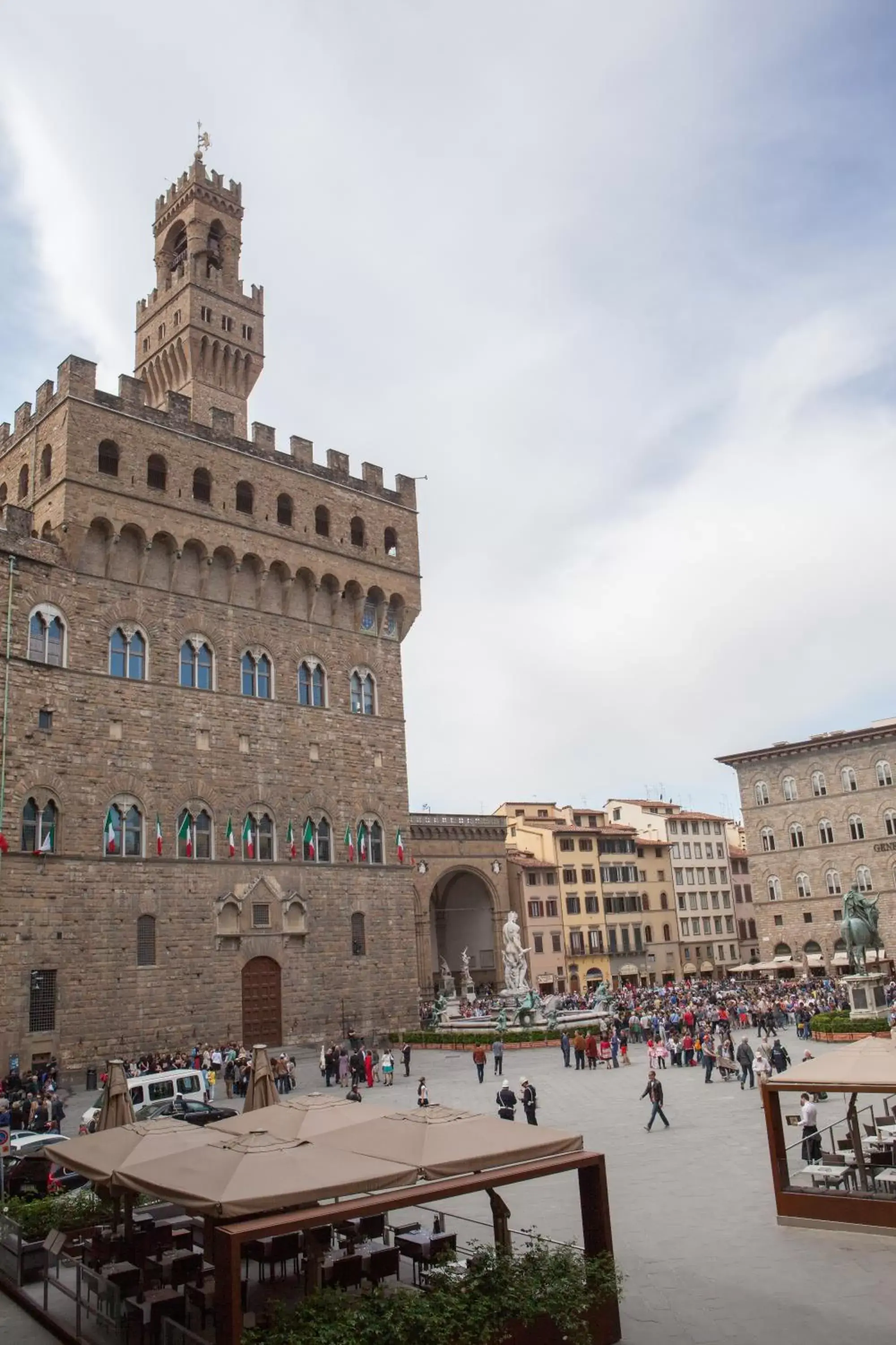 Property building in Residenza D'Epoca In Piazza della Signoria Property building in Residenza D'Epoca In Piazza della Signoria