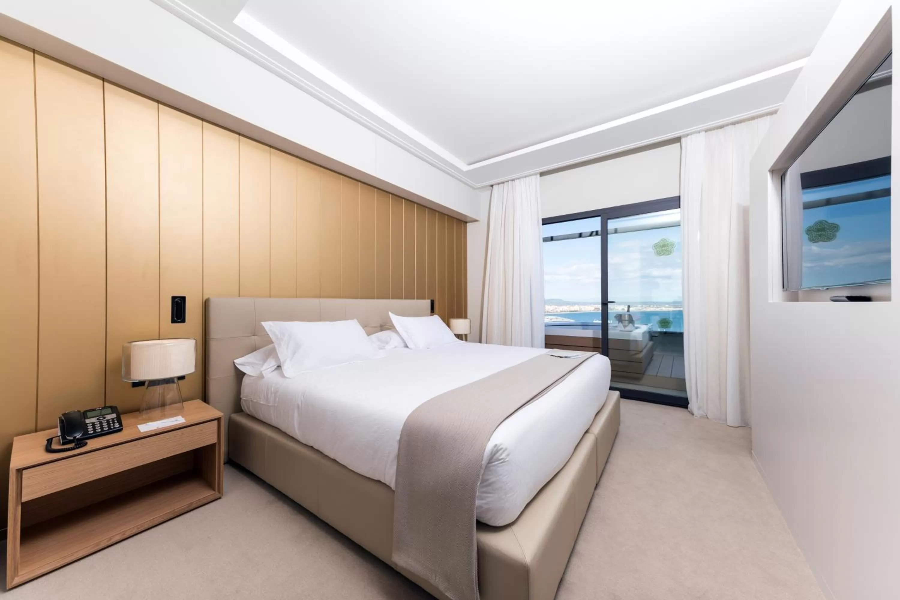 Bedroom, Bed in GPRO Valparaiso Palace & Spa