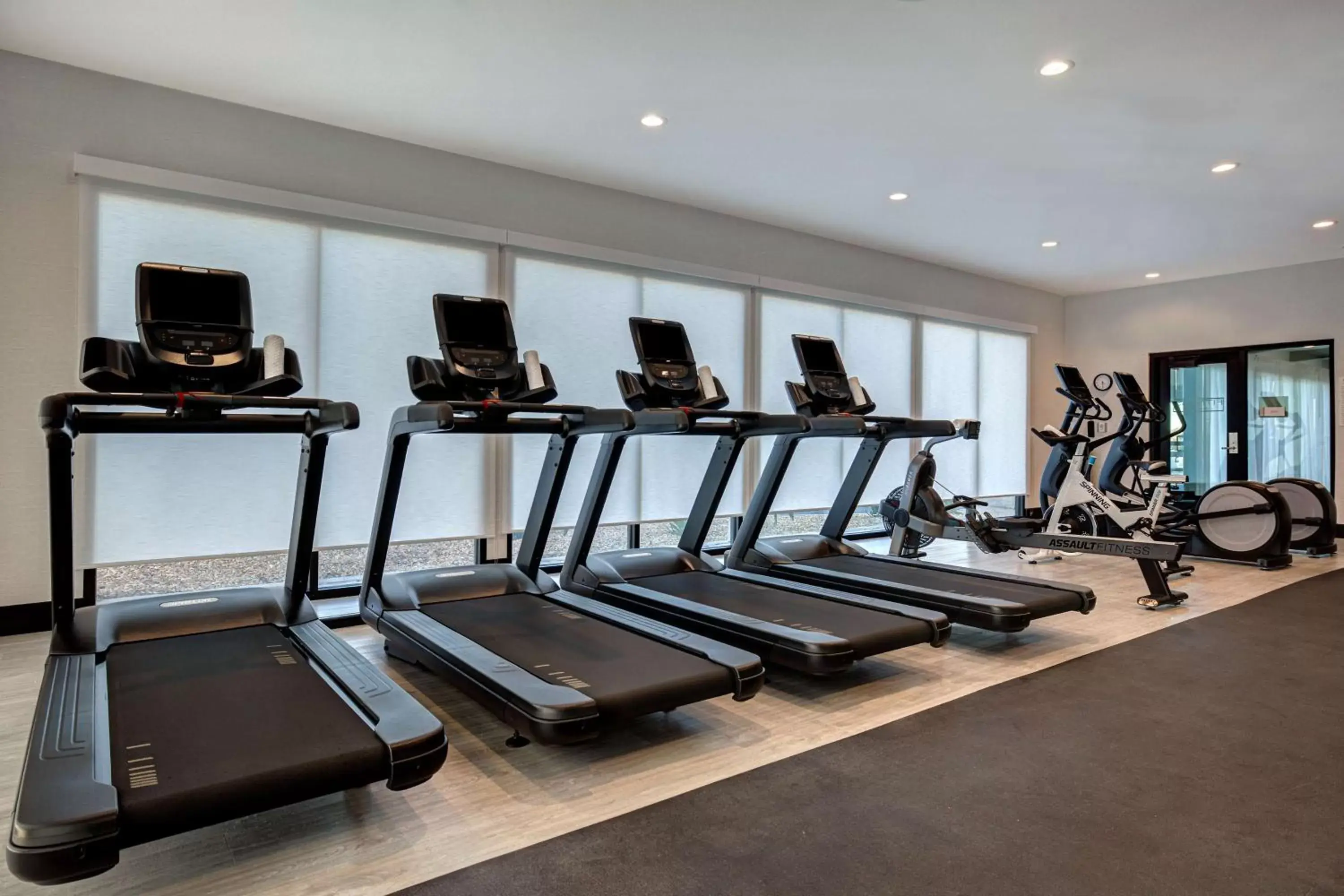 Fitness centre/facilities, Fitness Center/Facilities in Doubletree By Hilton Palmdale, Ca