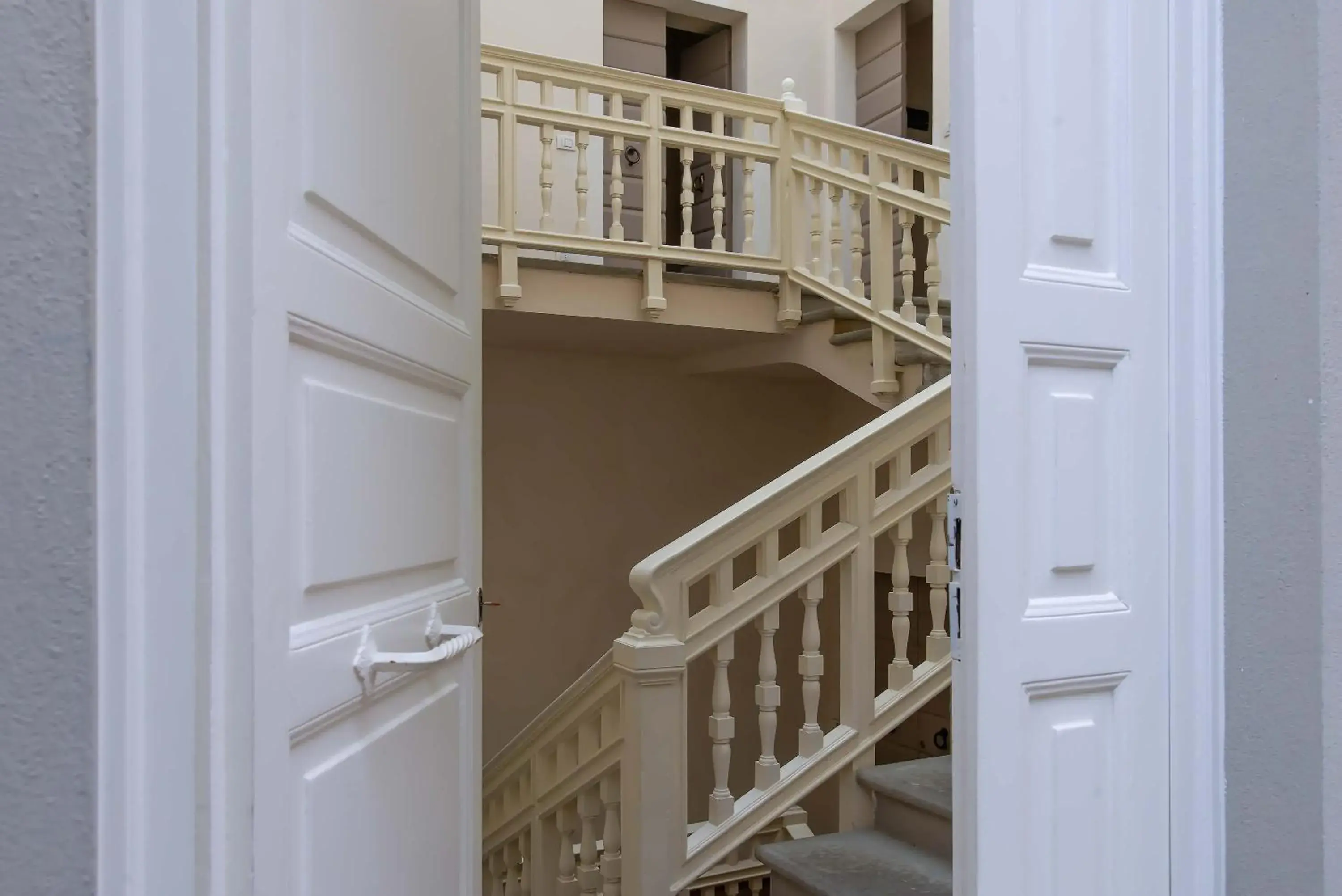 Facade/entrance, Balcony/Terrace in Villa Cassia di Baccano