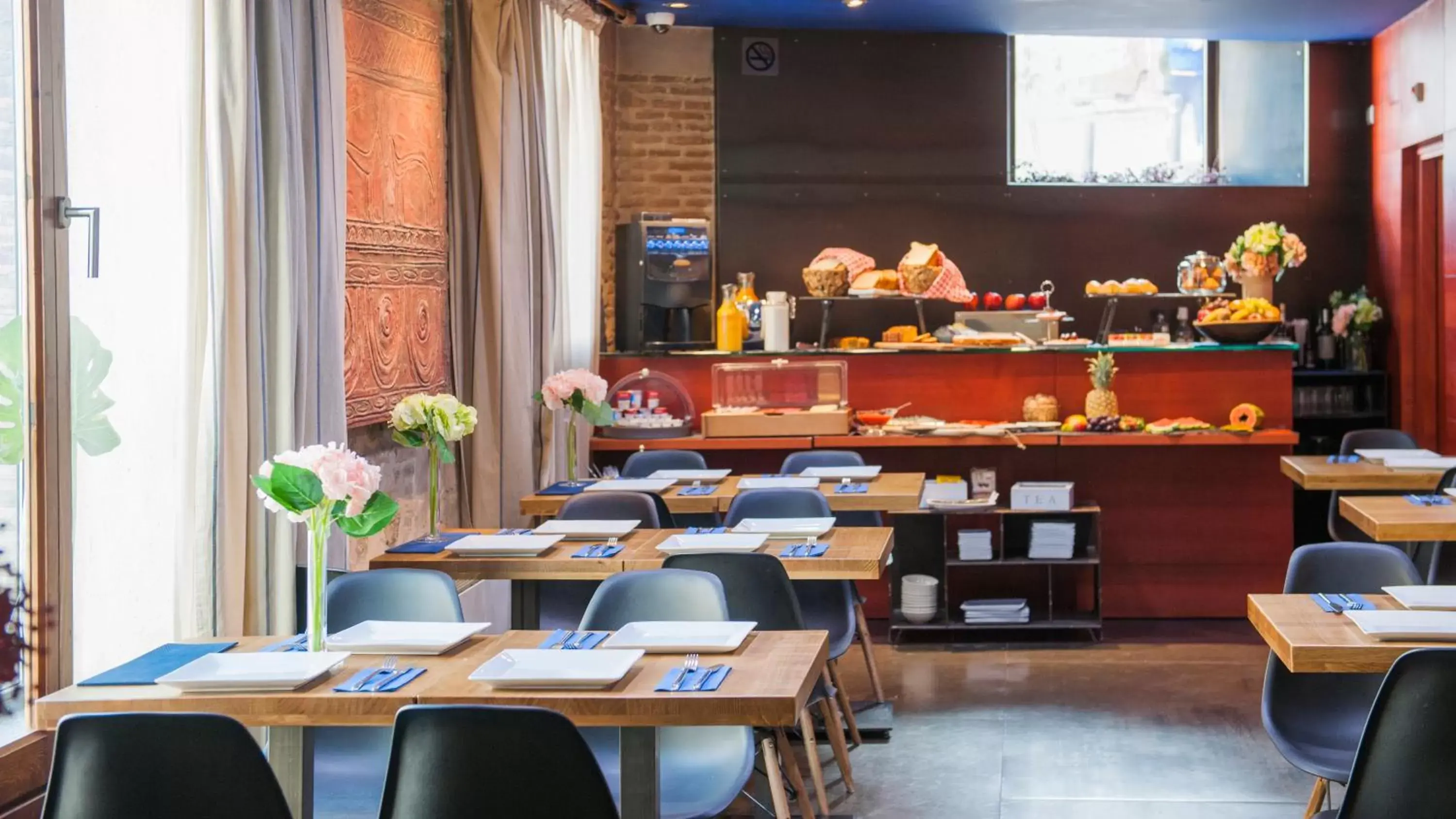 Breakfast in Abad Toledo Breakfast in Abad Toledo