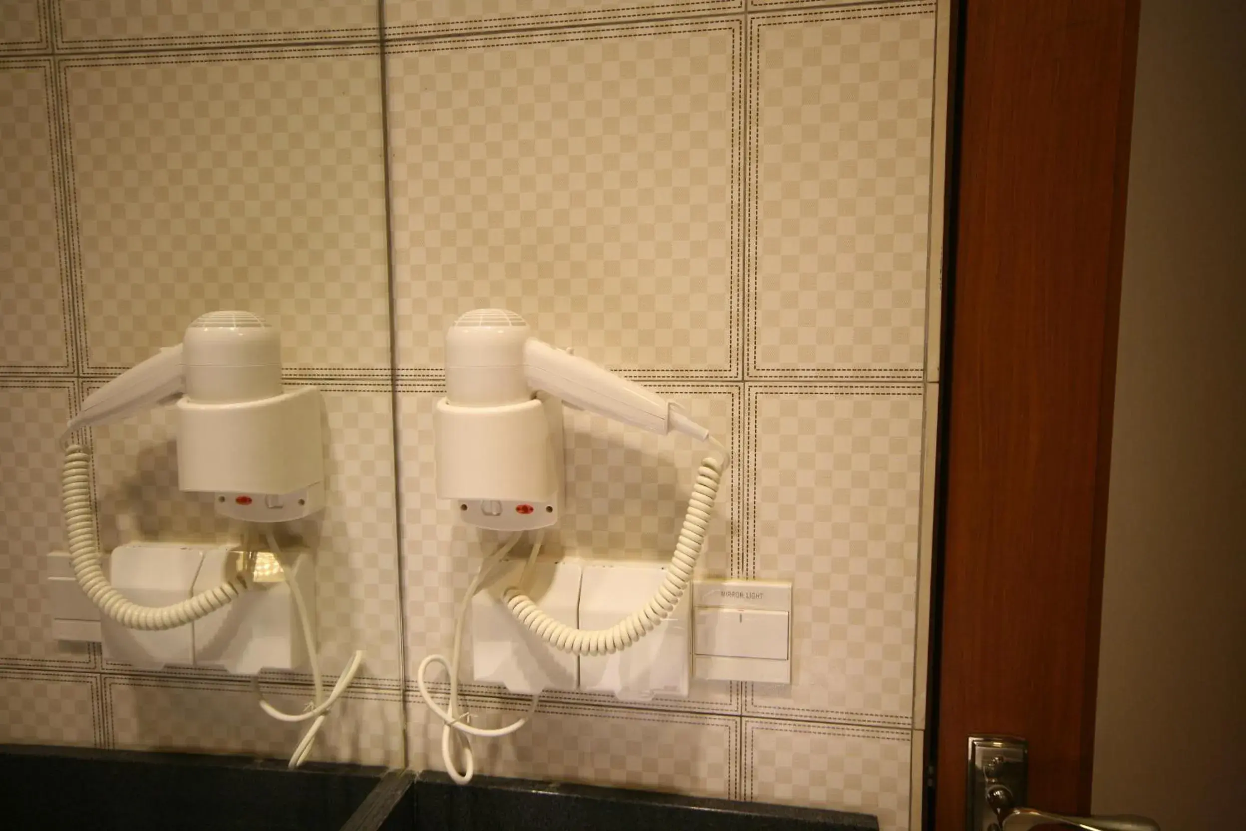 Area and facilities, Bathroom in Cardogan Hotel