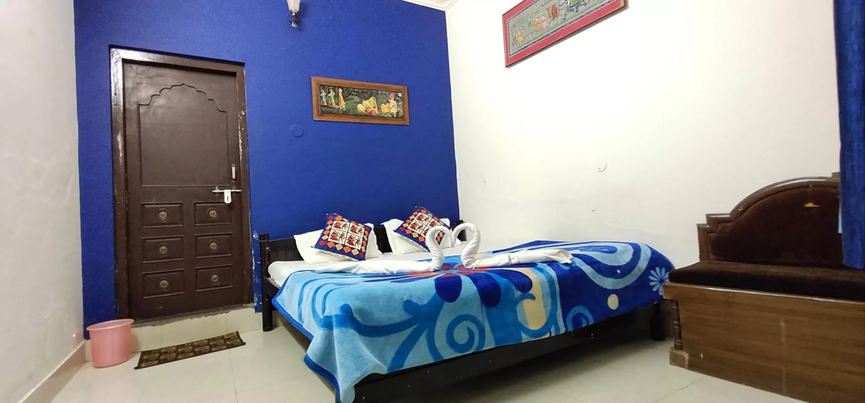 Bed in Haveli Taragarh Palace