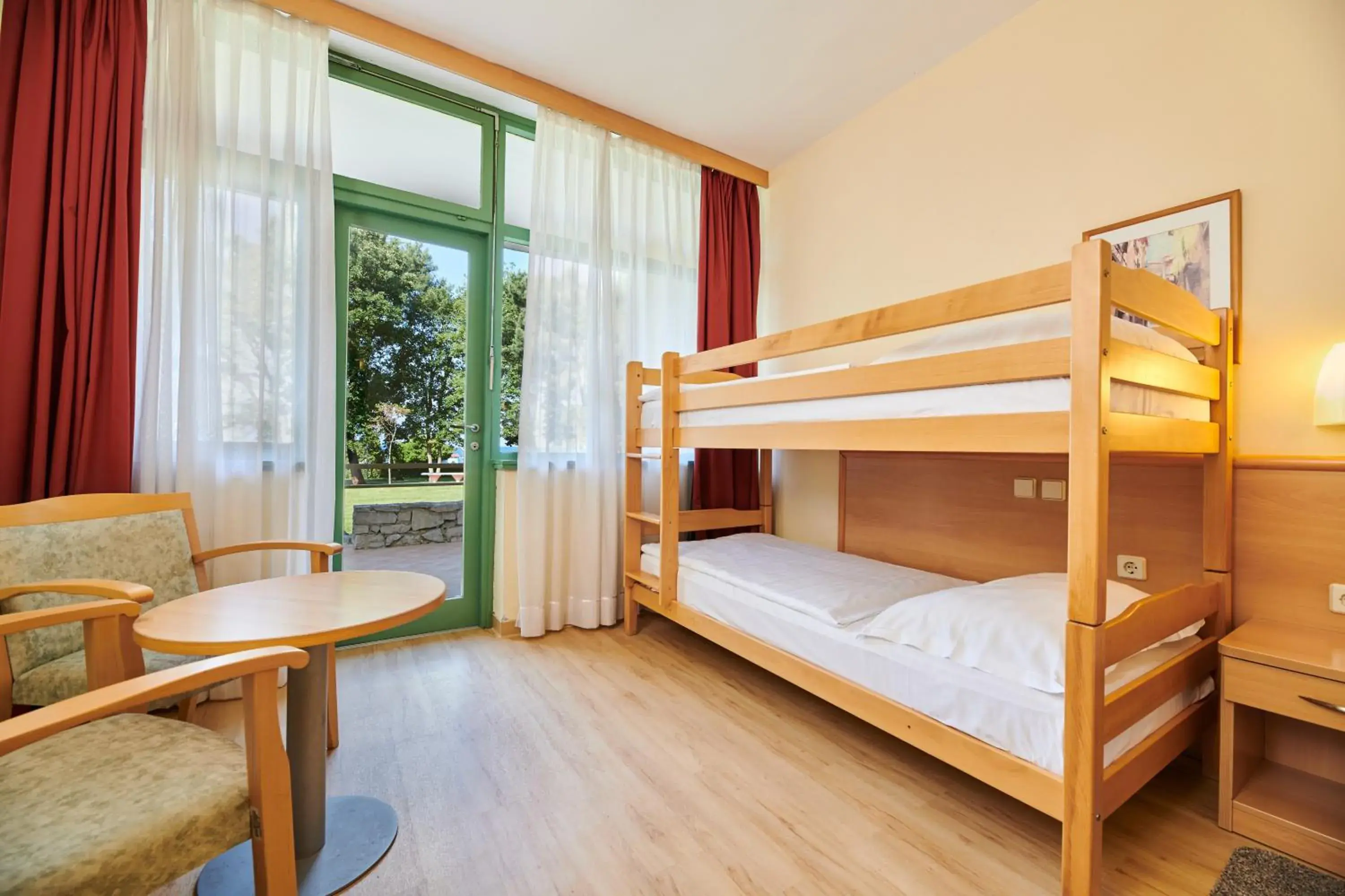 bunk bed, Bed in Hotel Aurora Plava Laguna
