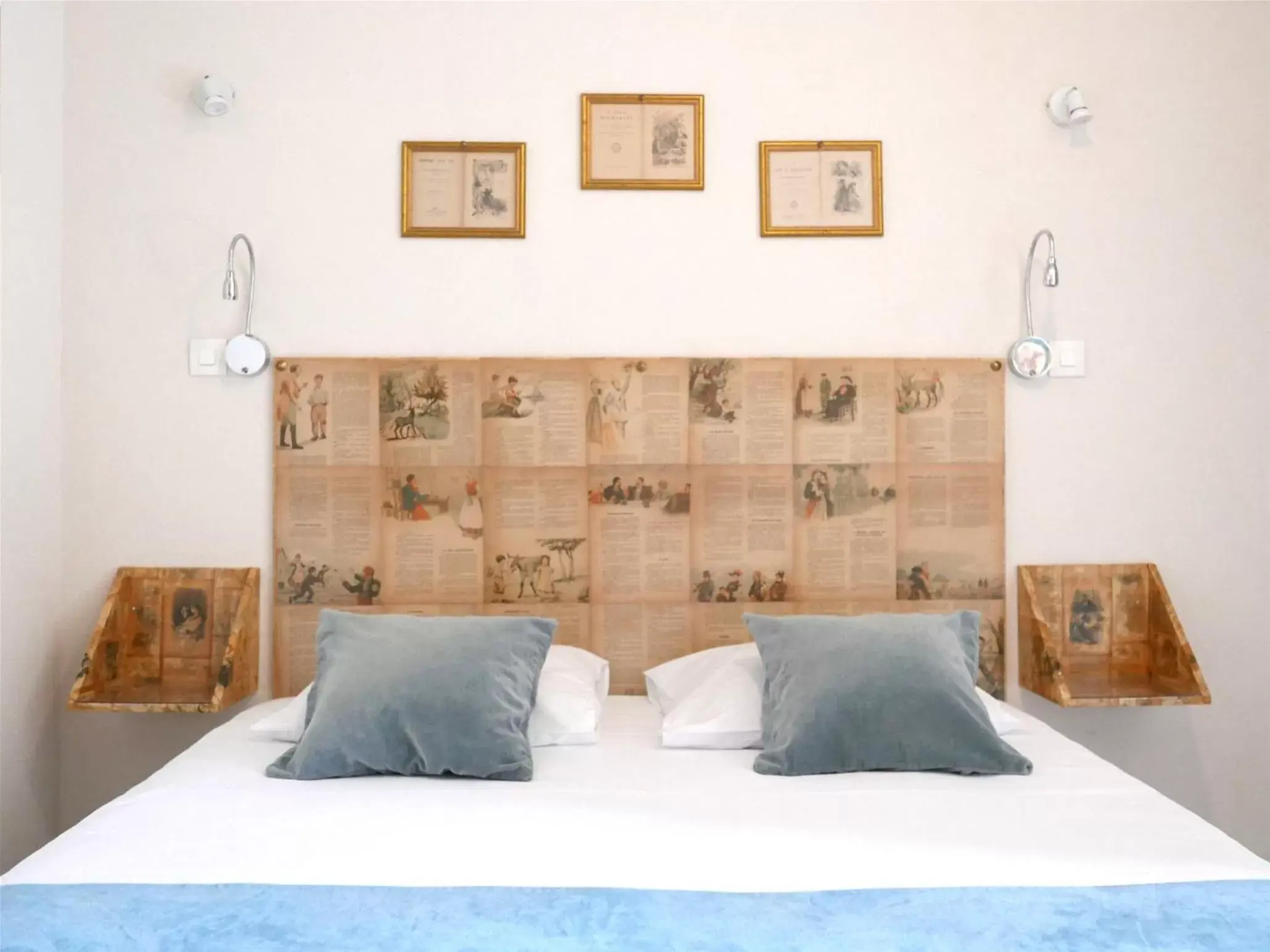 Double Room - Comtesse de Ségur in Hôtel Mille et une Feuilles Double Room - Comtesse de Ségur in Hôtel Mille et une Feuilles