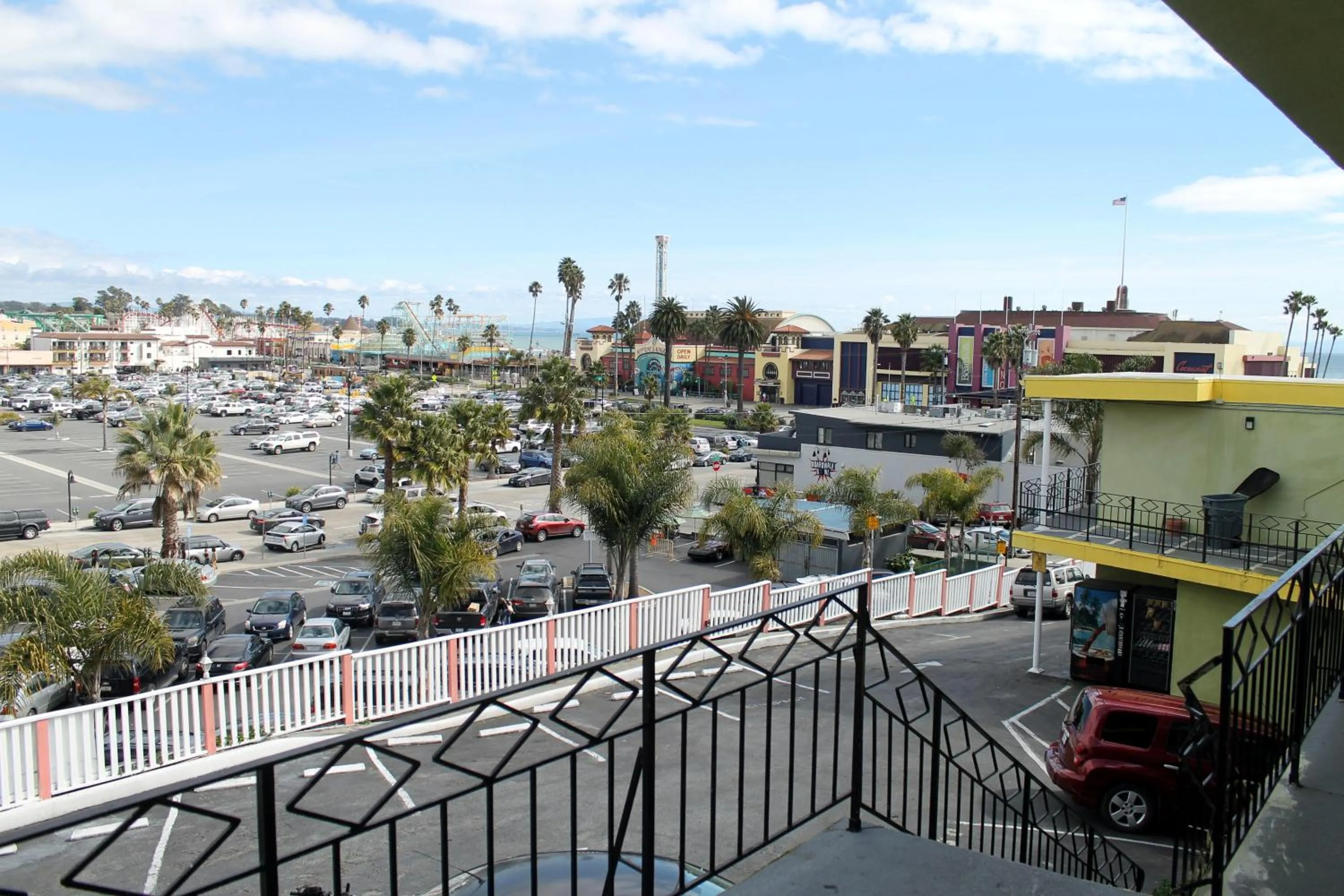 Landmark view in Fireside Inn By The Beach Boardwalk & Bowling