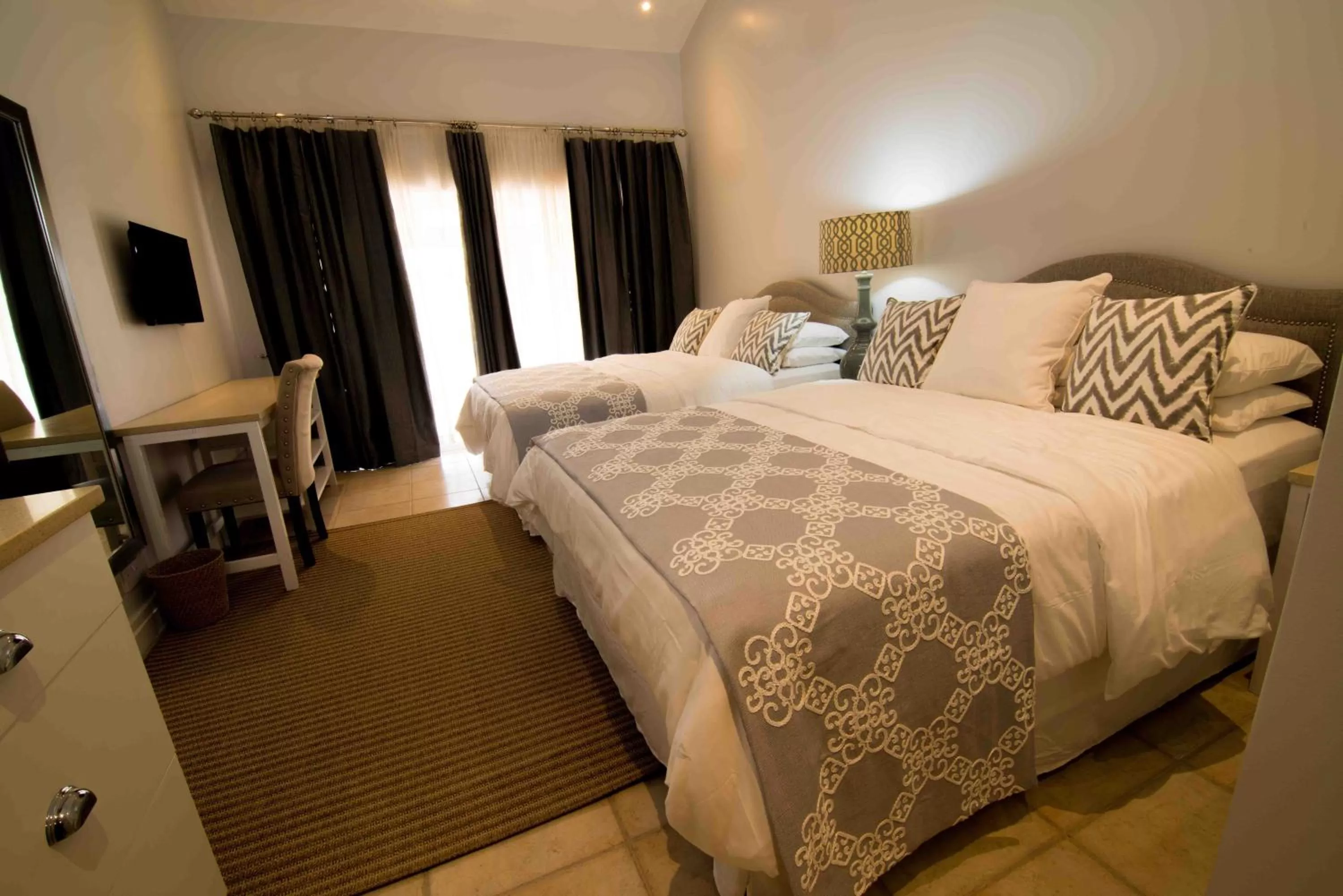 TV and multimedia, Bed in Blue Lagoon Hotel and Marina Ltd