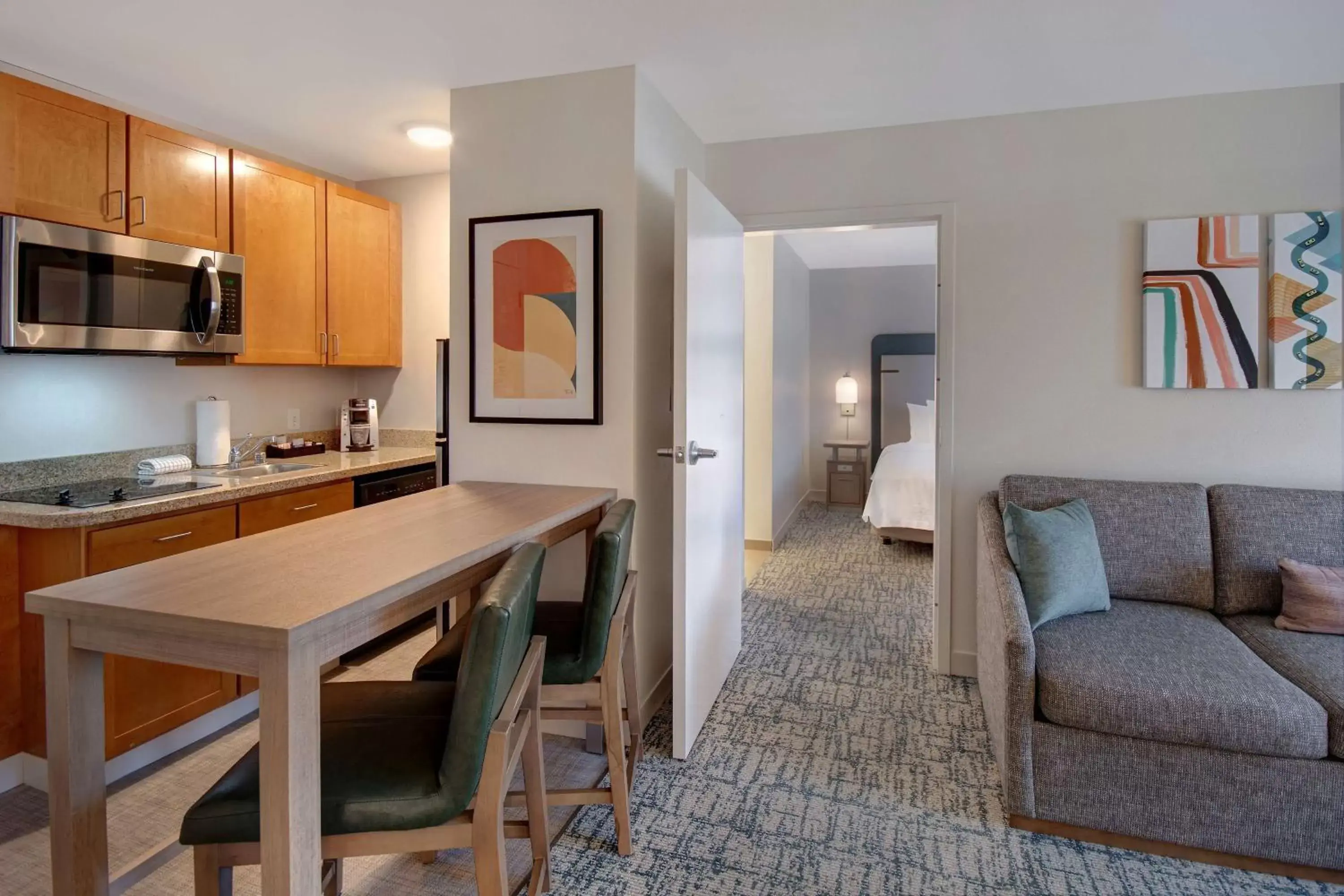 Living room, Dining Area in Homewood Suites by Hilton San Francisco Airport North California