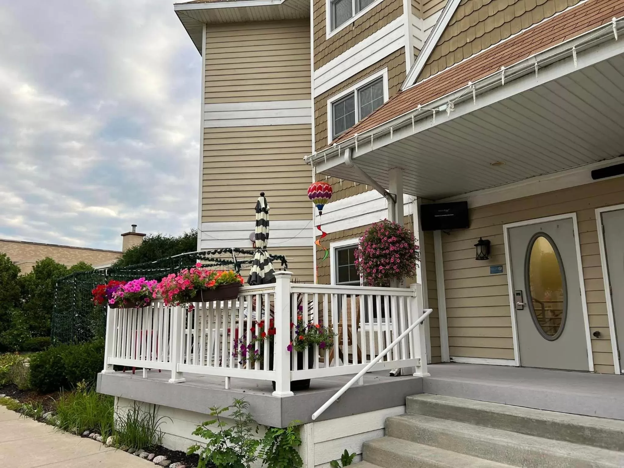 Property Building in Mill Creek Hotel