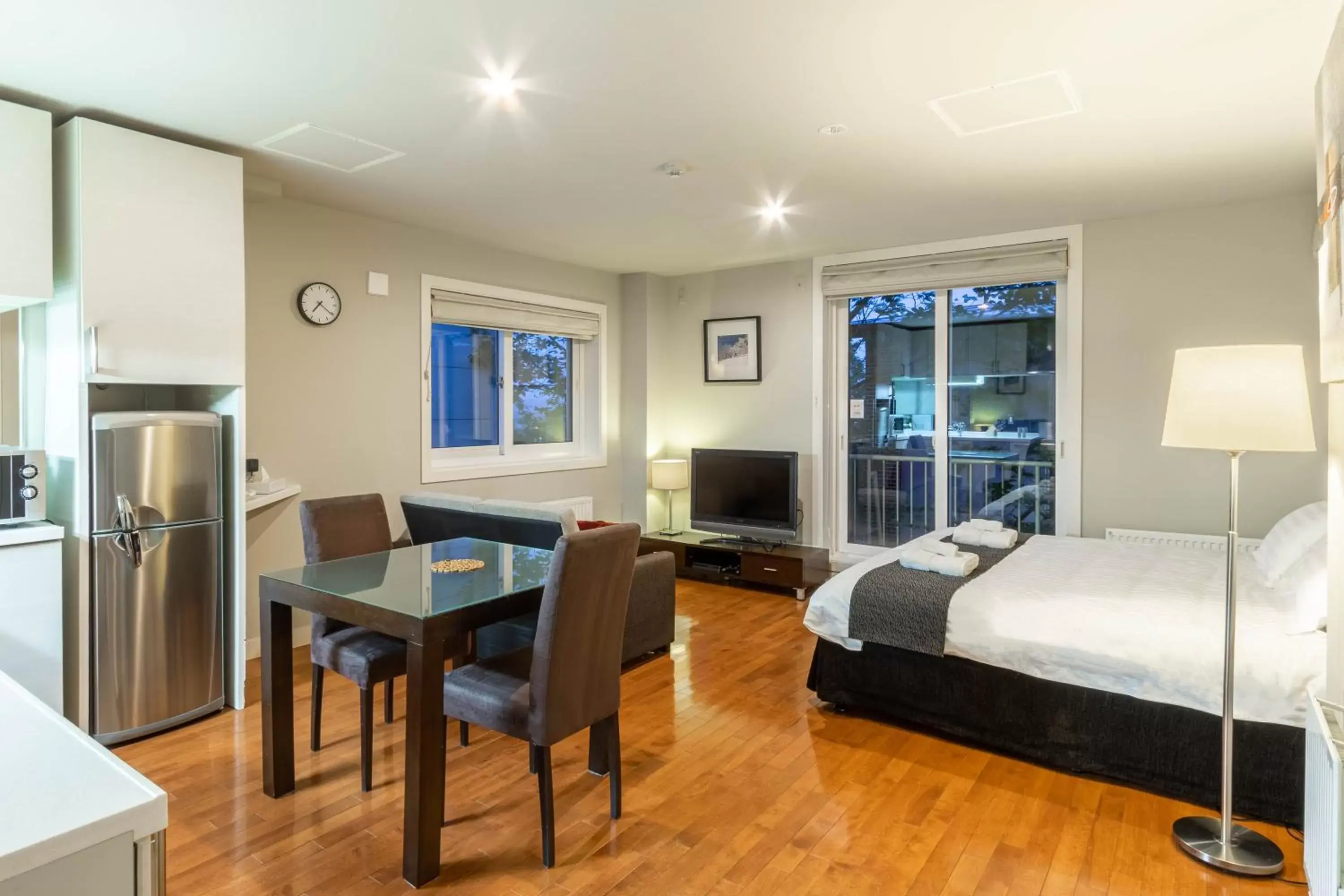 Photo of the whole room, Bed in Fresh Powder Accommodation Photo of the whole room, Bed in Fresh Powder Accommodation