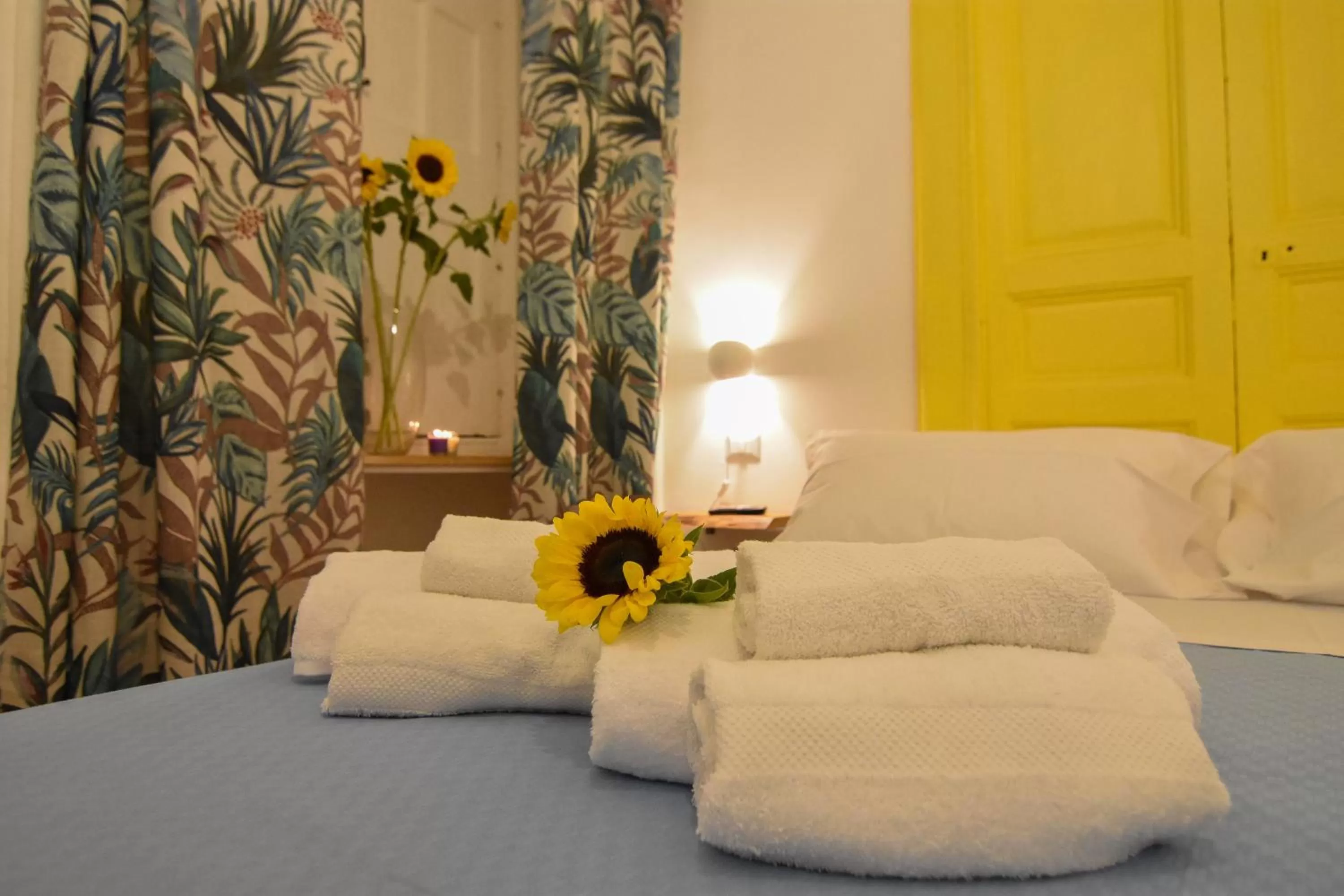 Bed in La Dimora di Artemide B&B