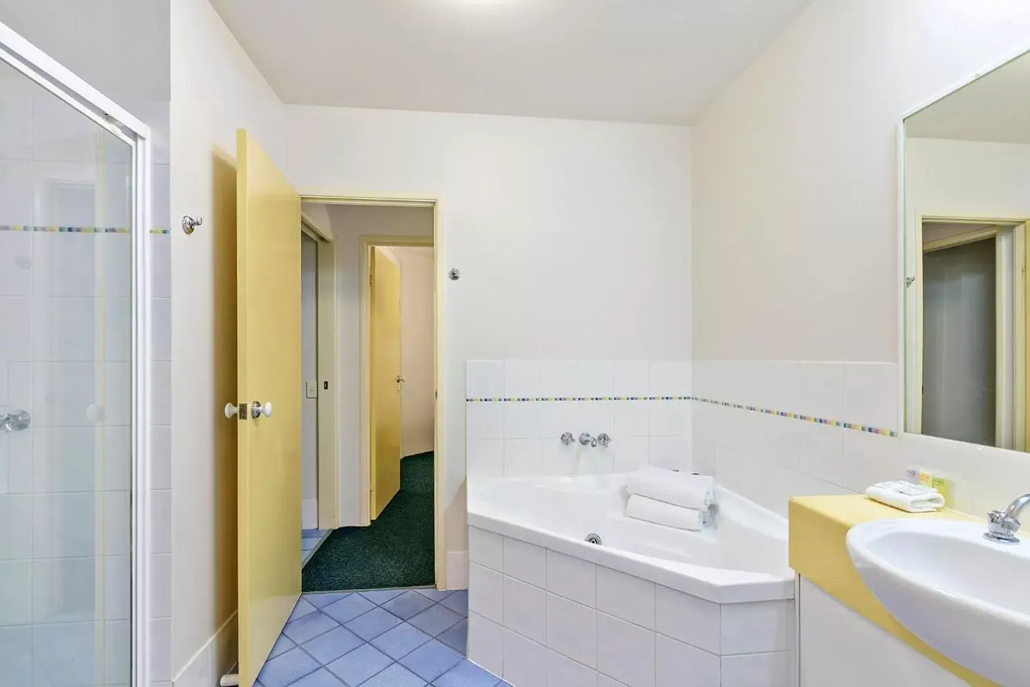 Shower, Bathroom in Caribbean Resort