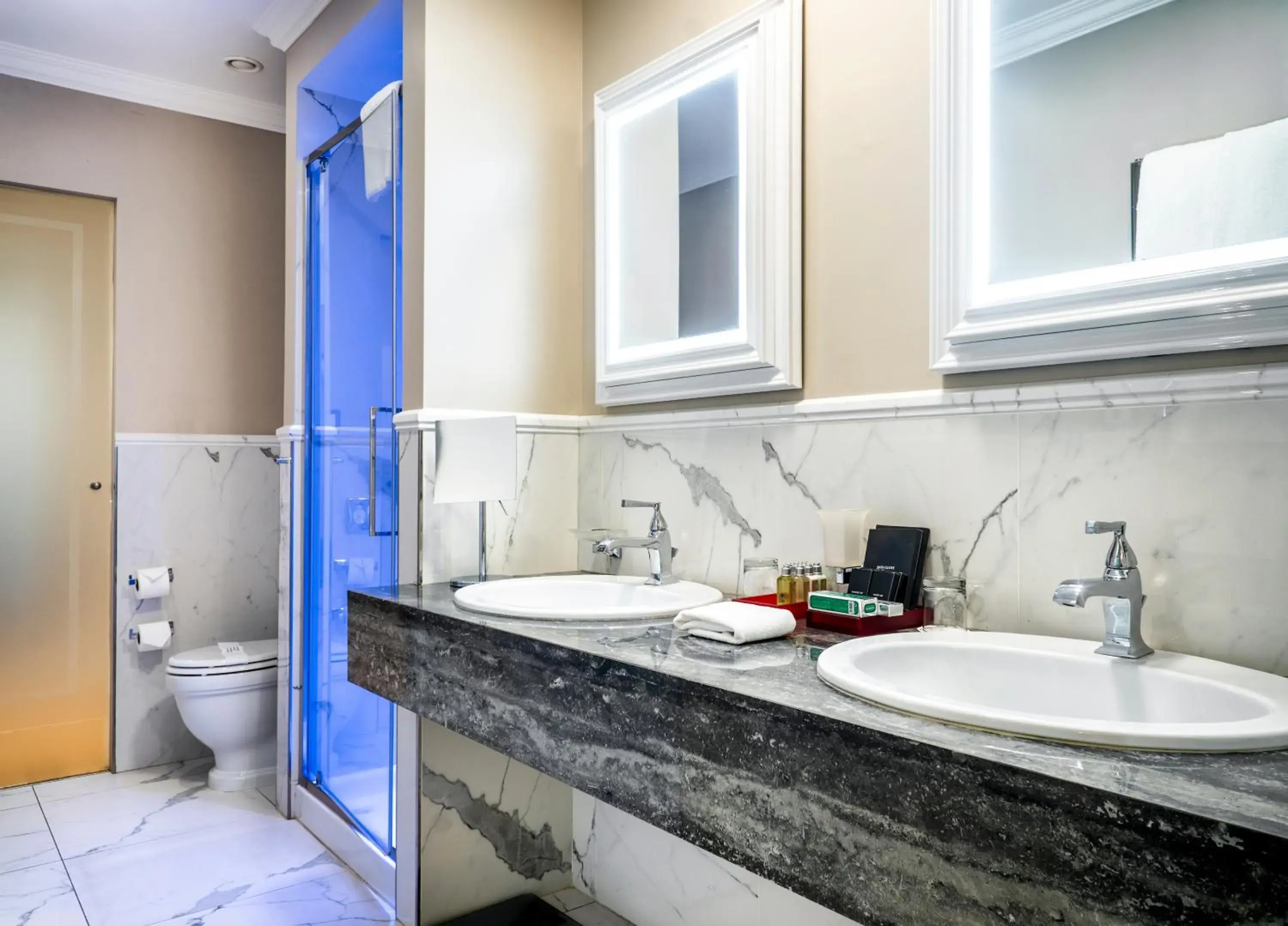 Bathroom in Grand Hotel Yerevan - Small Luxury Hotels of the World