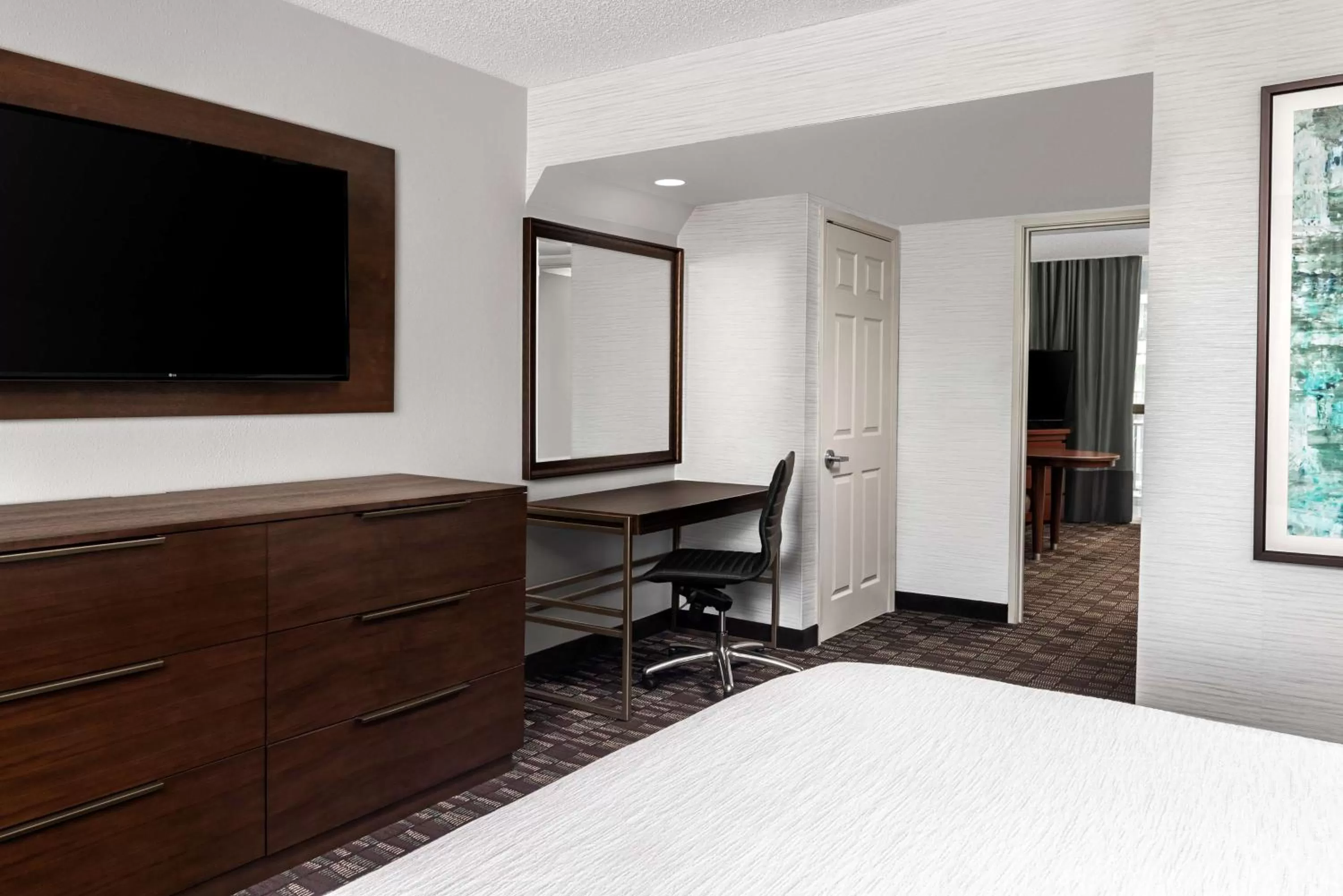 Bedroom, Bed in Embassy Suites by Hilton Nashville Airport