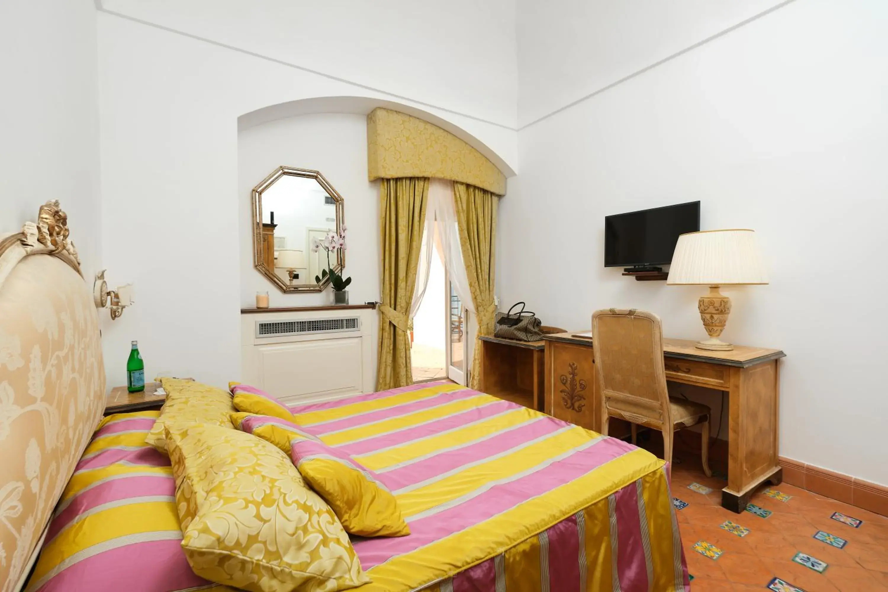 Bedroom, Bed in Hotel Botanico San Lazzaro